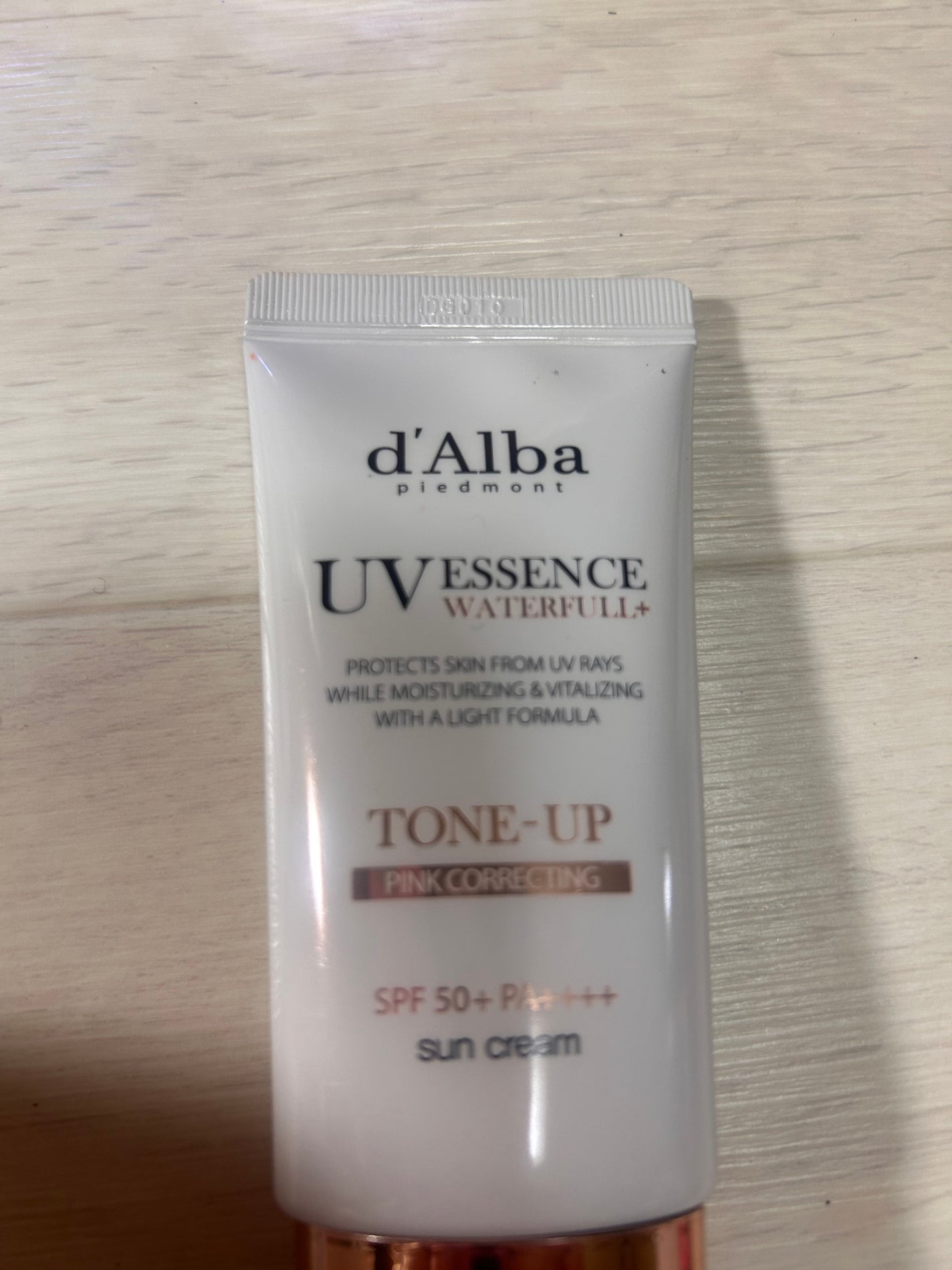 ウォータフルトーンアップサンクリーム/ダルバ/日焼け止めクリームを使ったクチコミ(1枚目)
