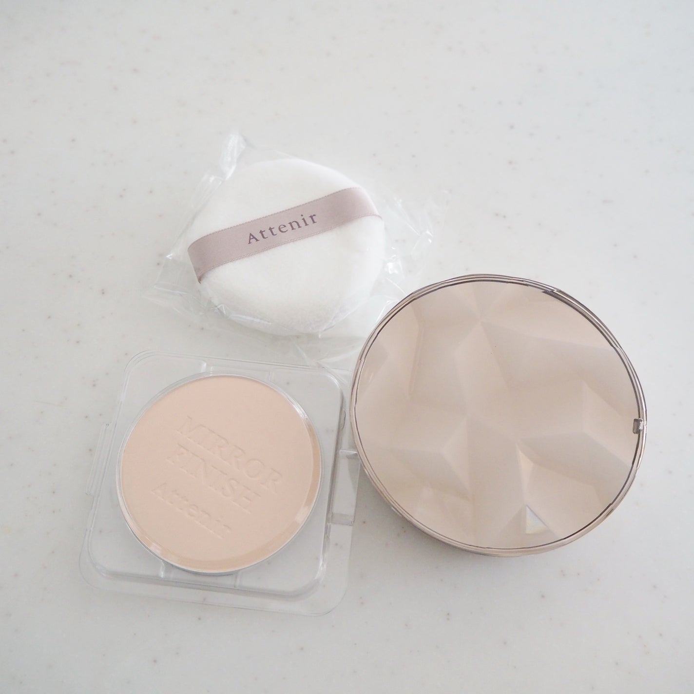 ミラーフィニッシュパウダー <ルースタイプ>/アテニア/ルースパウダーを使ったクチコミ(2枚目)