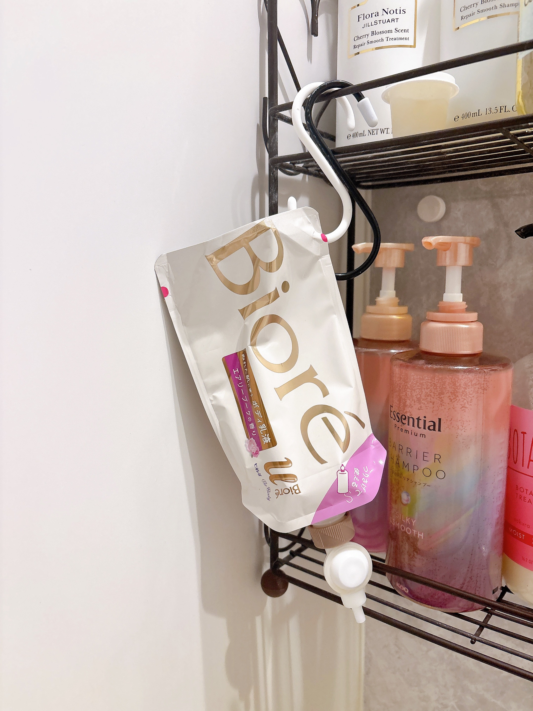 ザ ボディ ぬれた肌に使うボディ乳液 金木犀の香り/ビオレu/ボディミルクを使ったクチコミ（2枚目）