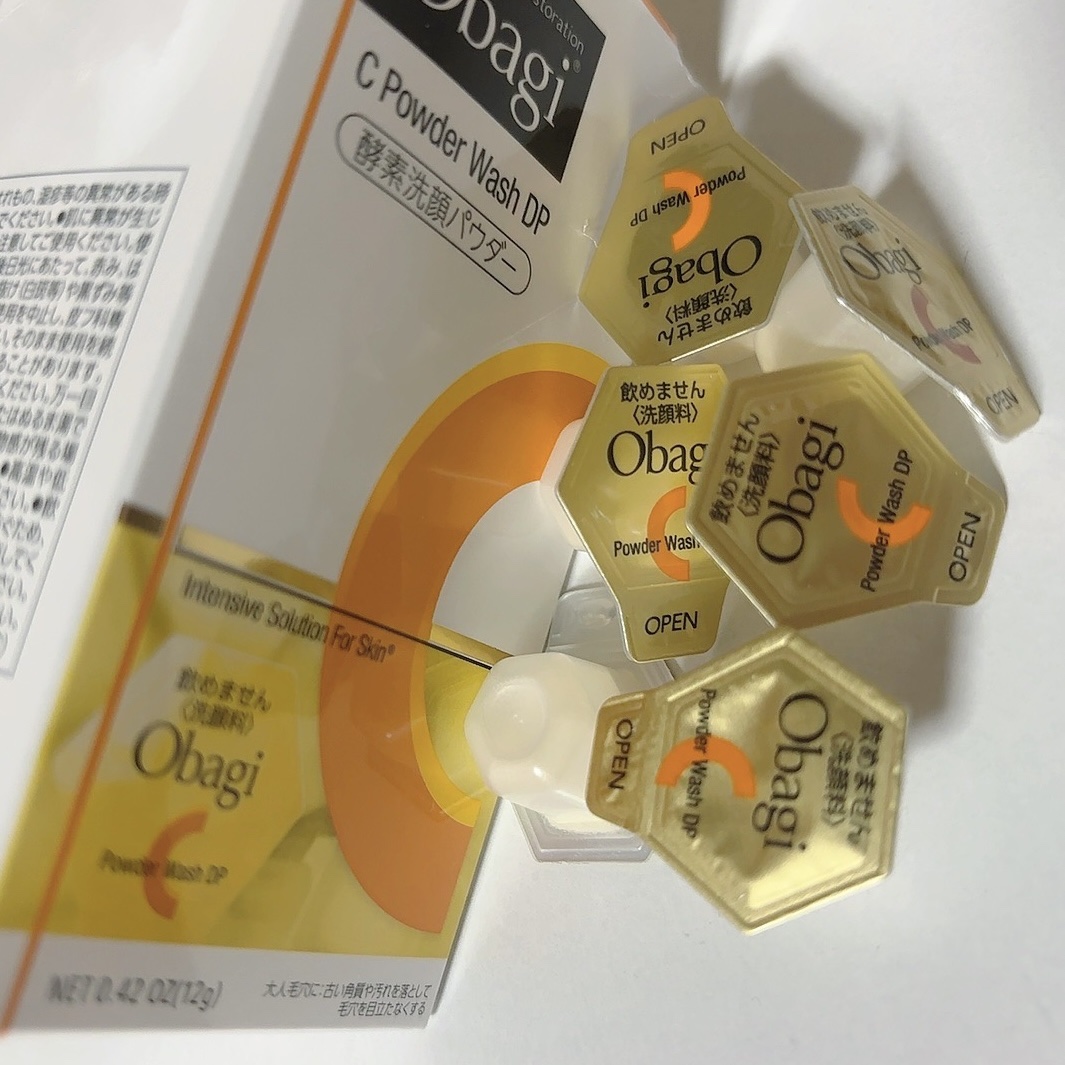 白の方を数え切れないくらいリピしていて、
新しくでたこちらもリピ5~6回目👀

Obagiの酵素洗顔が一番すき⸝⸝⸝⸝⸝⸝♡
くすみ抜けして肌がぱっと明るくなり、継続して使い続けると鼻の黒ずみやザラつきもなくなります👼🏻

たまに10