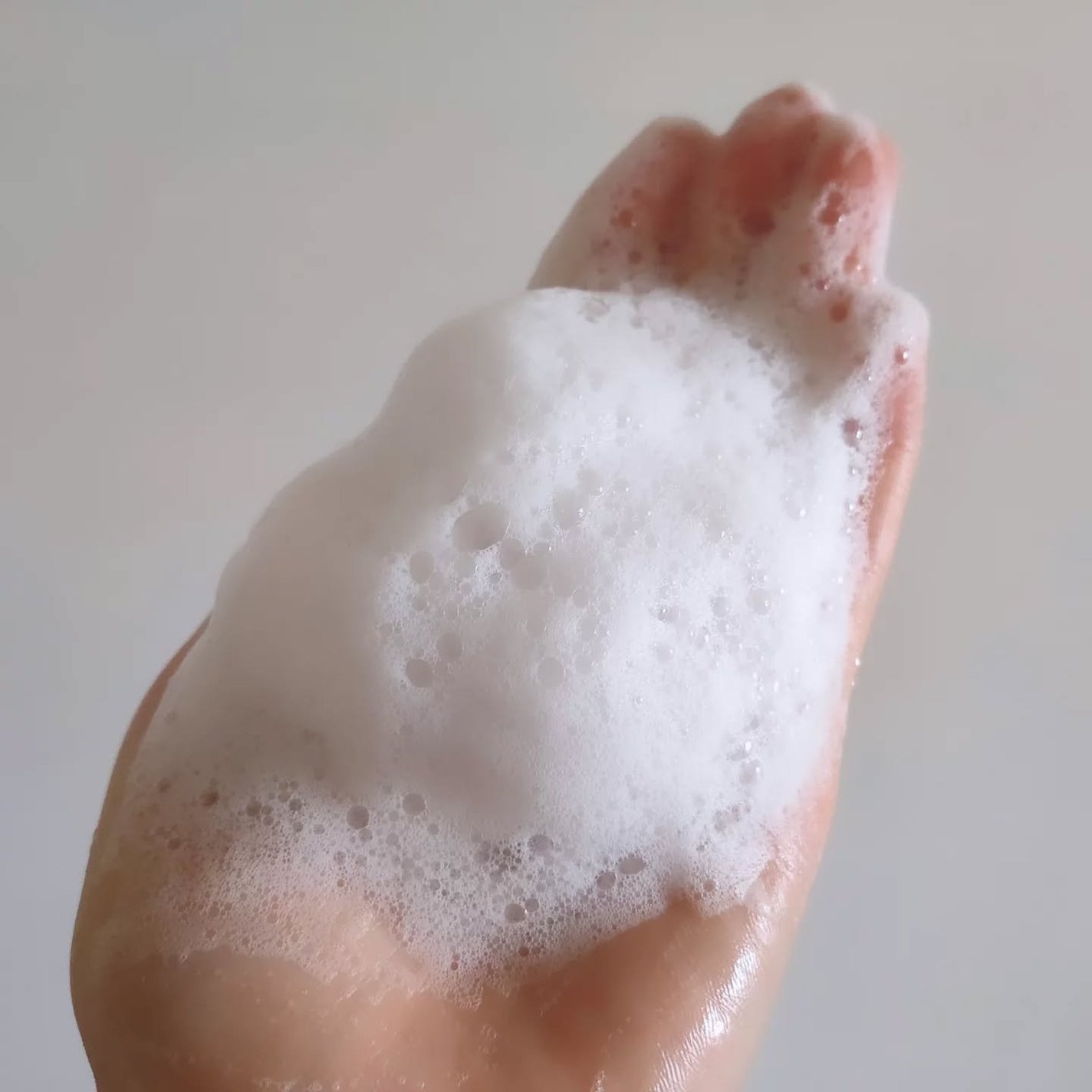 ストレートシャンプー/ストレートトリートメント ホワイトブロッサムの香り/Straine/市販シャンプーを使ったクチコミ(4枚目)