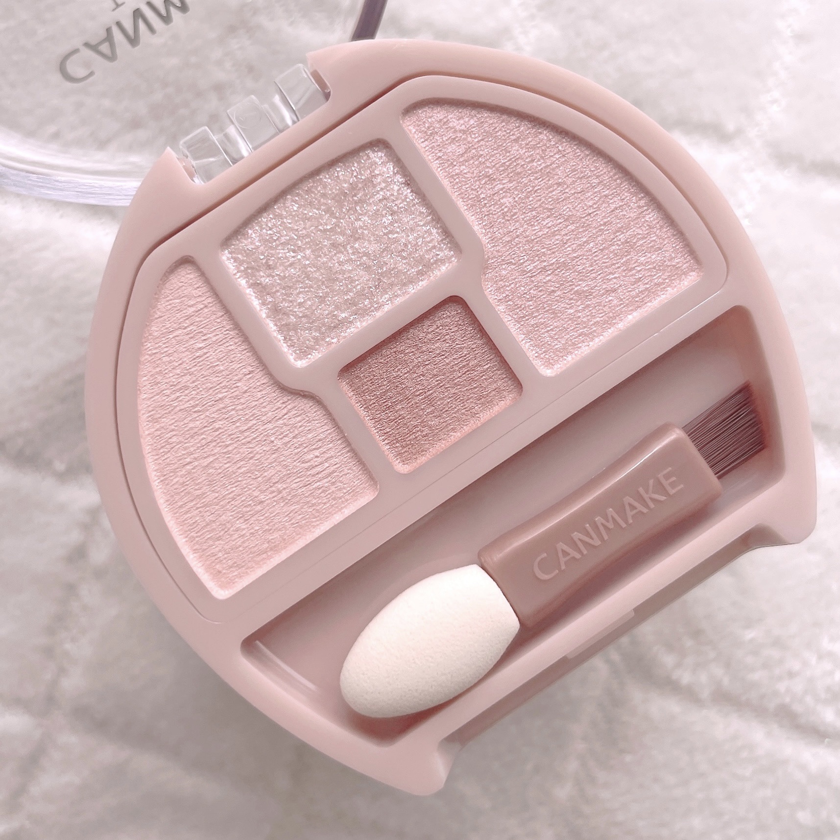 プランぷくコーデアイズ/キャンメイク/パウダーアイシャドウを使ったクチコミ（2枚目）