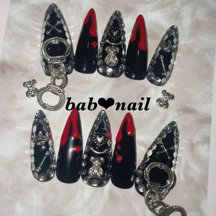 ばぶnail❤︎ネイルチップ on LIPS 「♡┈┈┈┈┈┈┈┈┈┈┈┈┈┈┈♡ハロウィンにぴったり🎃ダーク..」(5枚目)
