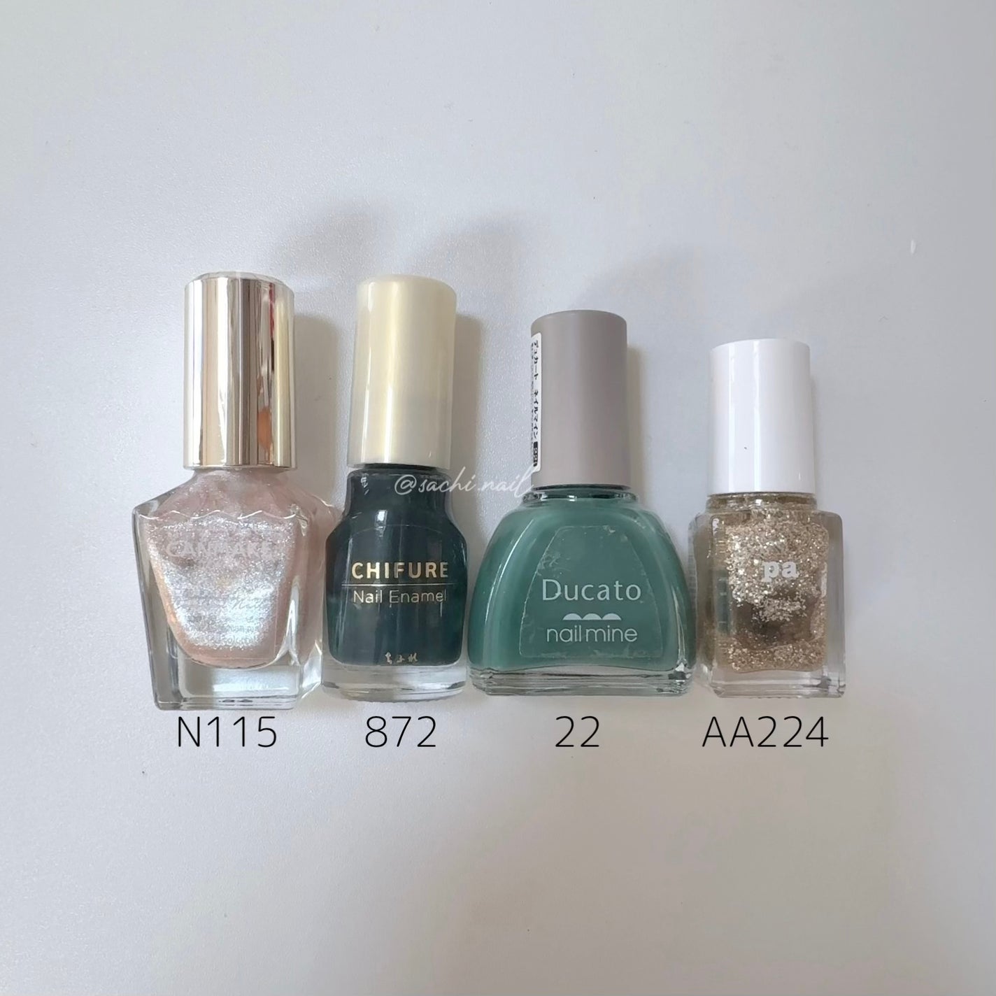 カラフルネイルズ/キャンメイク/マニキュアを使ったクチコミ(4枚目)