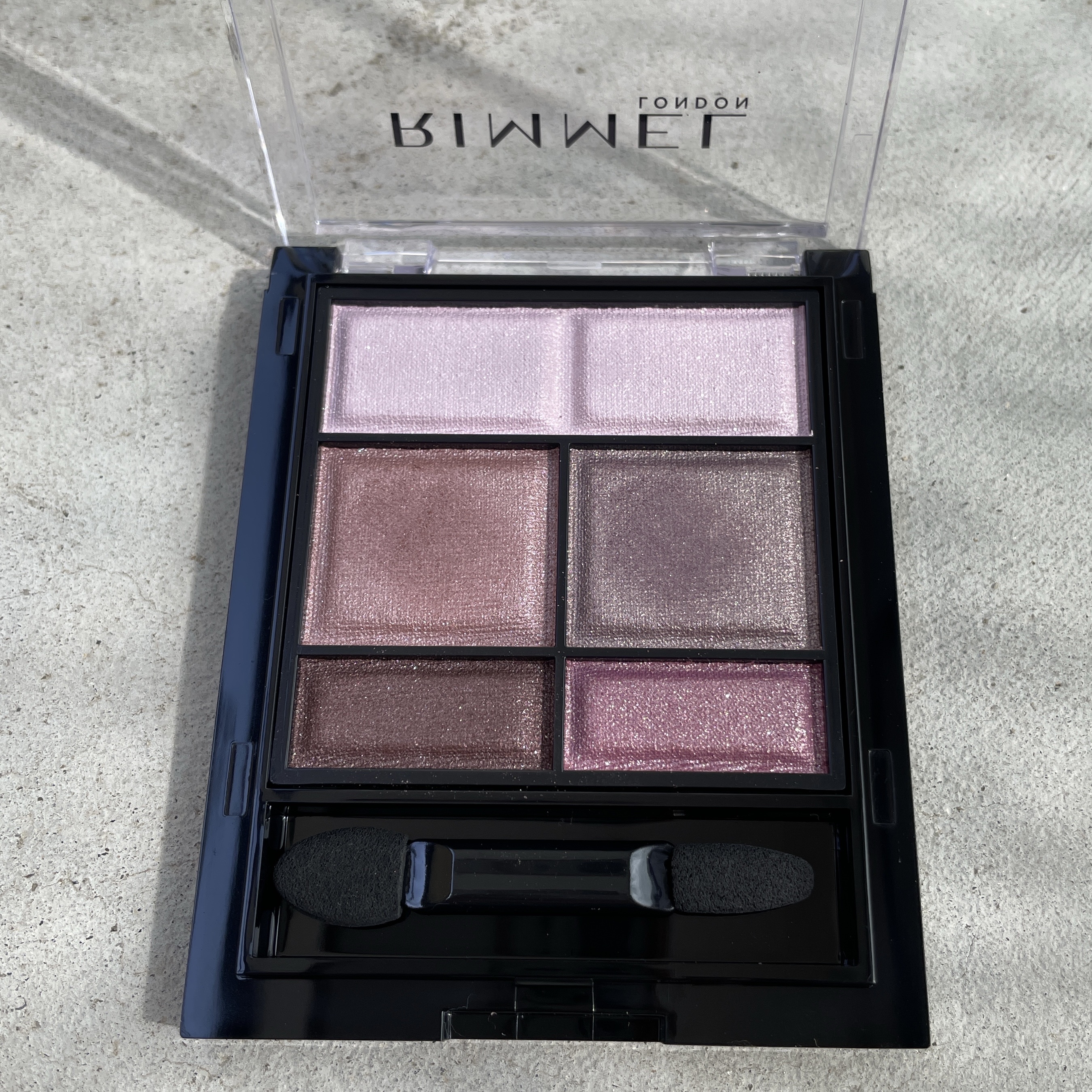 ワンダー スウィート アイシャドウ/リンメル ロンドン/アイシャドウパレットを使ったクチコミ（2枚目）