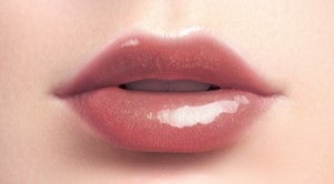 華やかな夜を彩る。魅力的なムーブピンク