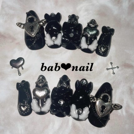 ばぶnail❤︎ネイルチップ on LIPS 「♡┈┈┈┈┈┈┈┈┈┈┈┈┈┈┈♡ハロウィンにぴったり🎃ダーク..」(4枚目)
