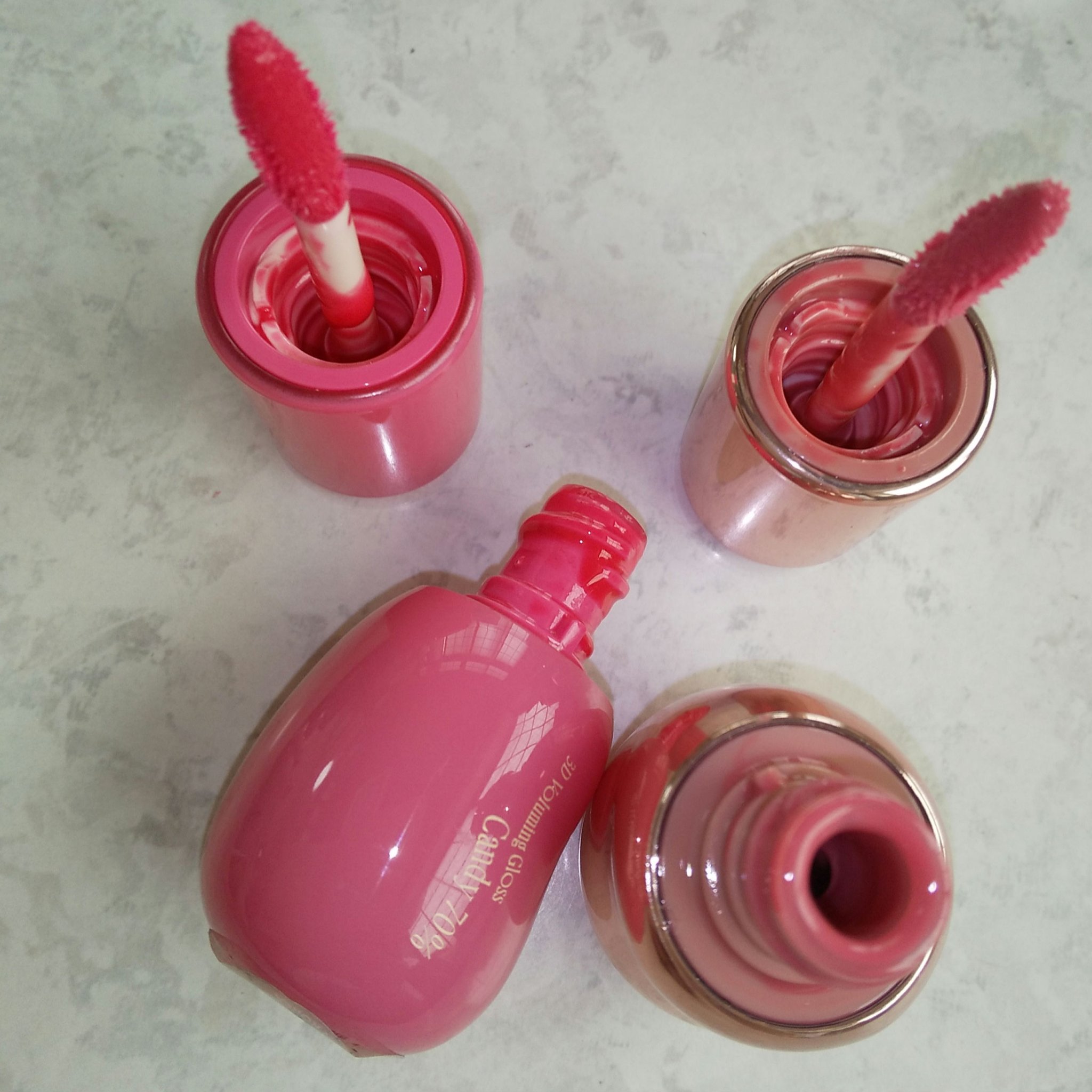 フィー 3Dボリューミンググロス/fwee/リップグロスを使ったクチコミ（2枚目）