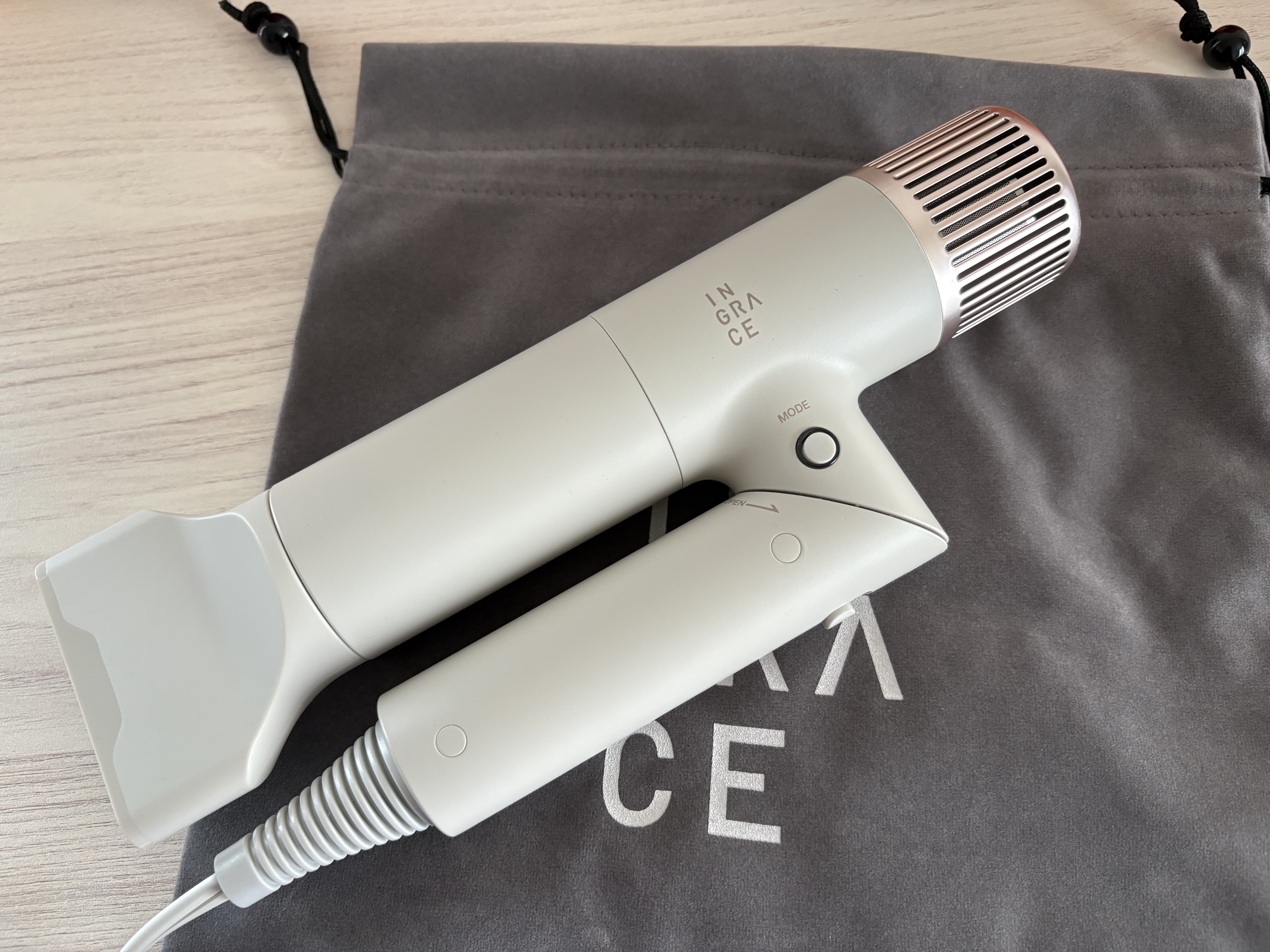 INGRACE Velena hair dryer MBD002A-G/INGRACE/ドライヤーを使ったクチコミ（2枚目）