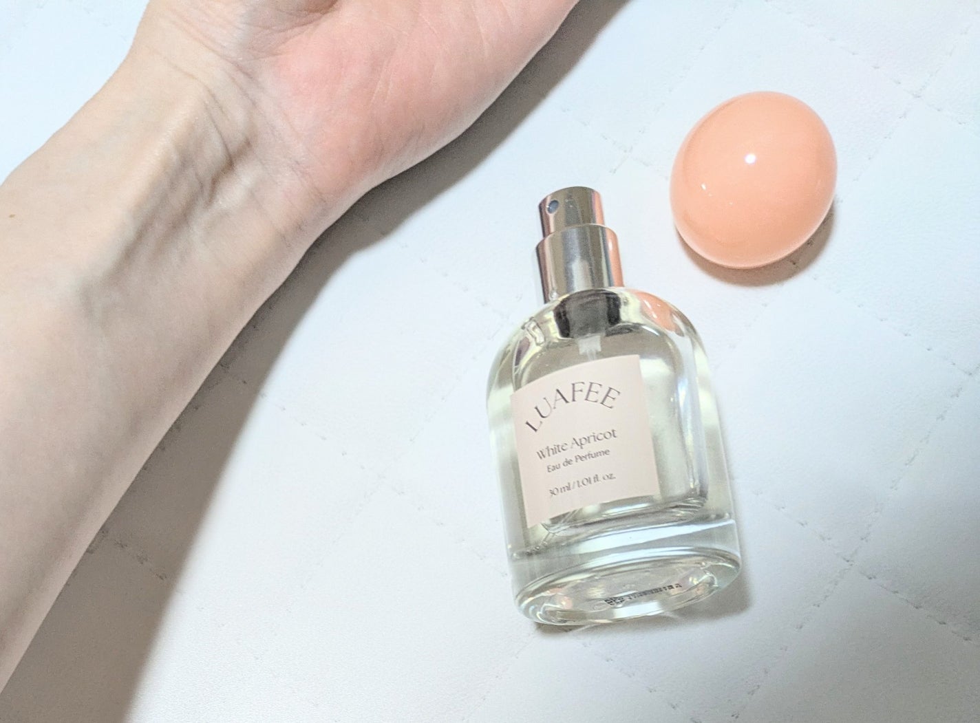 ソリッド パフューム ホワイトアプリコット/LUAFEE/練り香水を使ったクチコミ(3枚目)