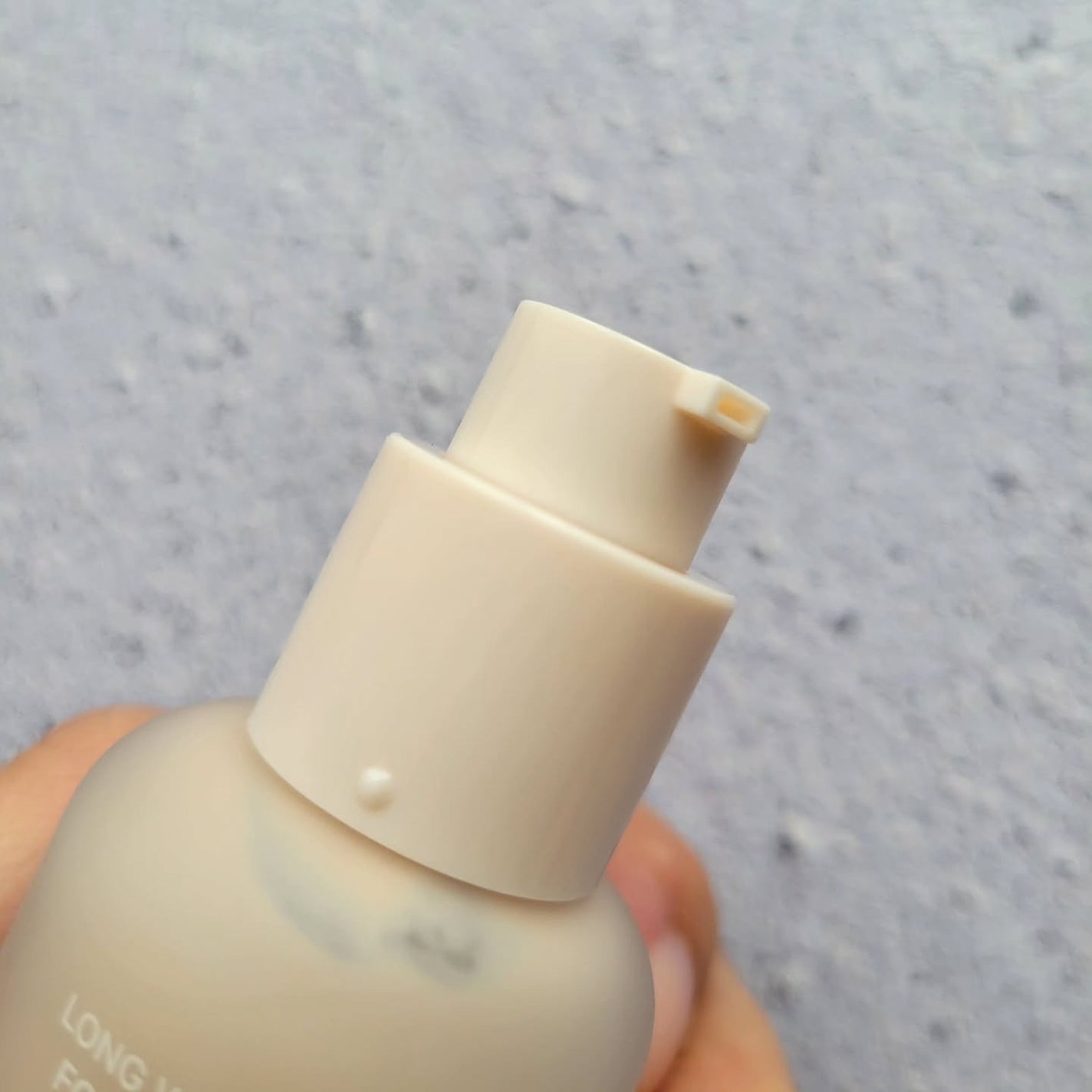 ロングウェアリング ファンデーション ミニ/2aN/リキッドファンデーションを使ったクチコミ(2枚目)