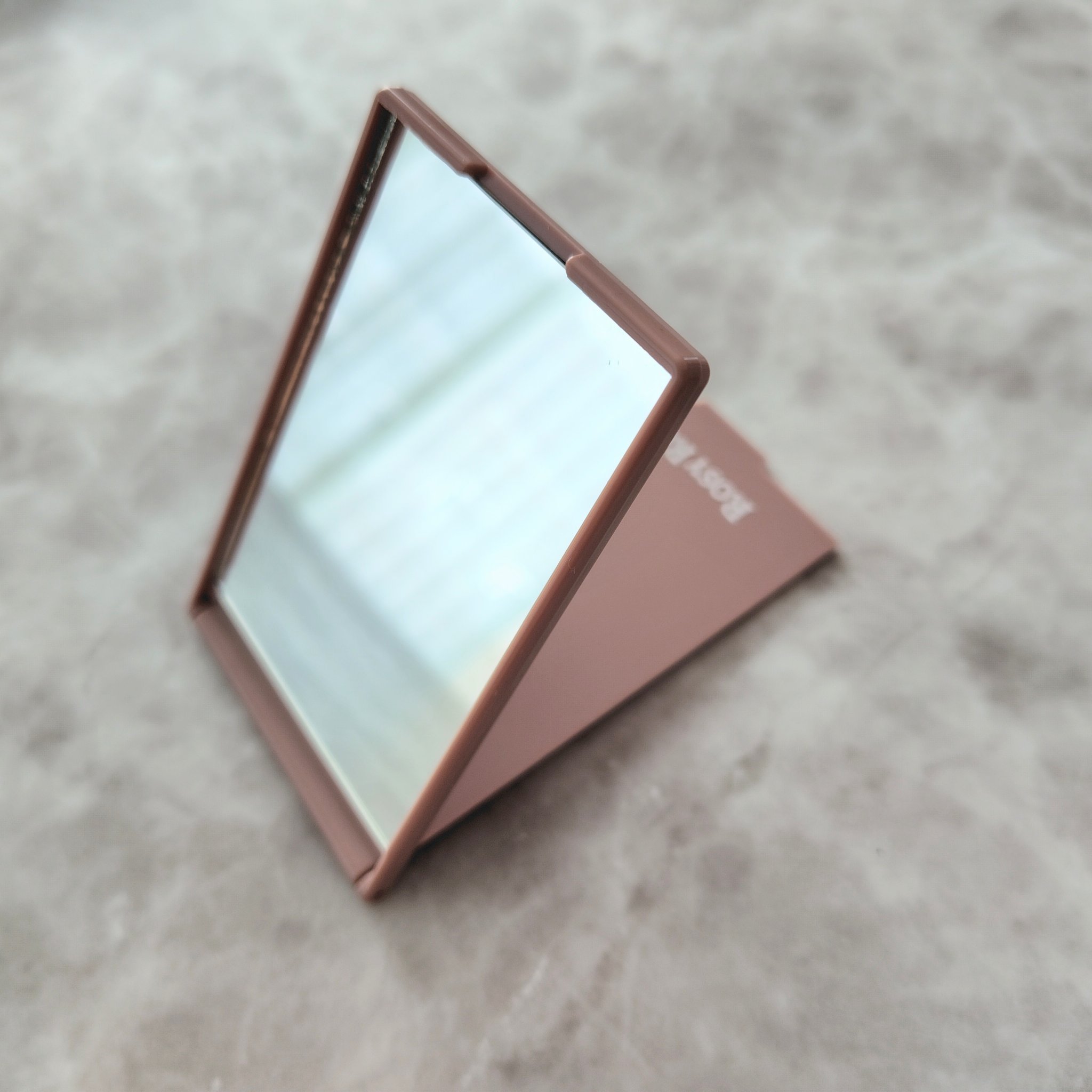 リアルックミラー/ロージーローザ/その他化粧小物を使ったクチコミ（3枚目）