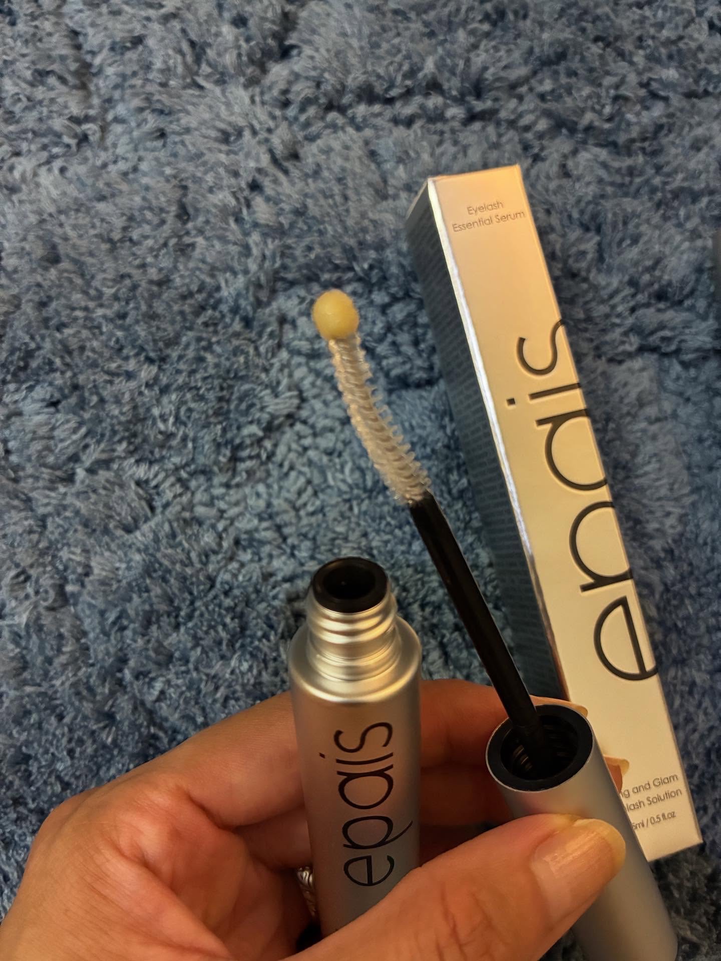 アイラッシュブラックセラム/epais/まつげ美容液を使ったクチコミ（2枚目）