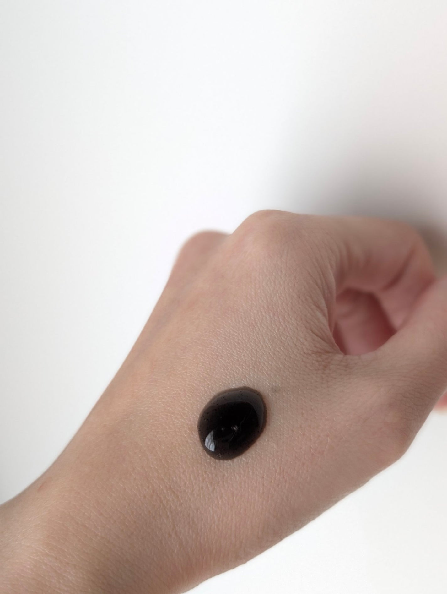 DETクリア ブライト&ピール ピーリングジェリー<炭タイプ>/Detclear/ピーリングを使ったクチコミ(2枚目)