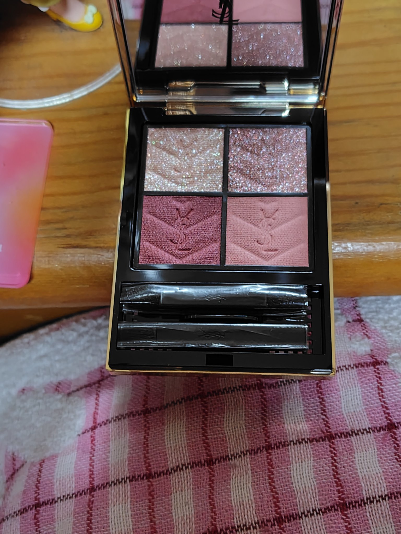 クチュール ミニ クラッチ #500 メディナ グロウ/YVES SAINT LAURENT BEAUTE/アイシャドウパレットを使ったクチコミ（2枚目）