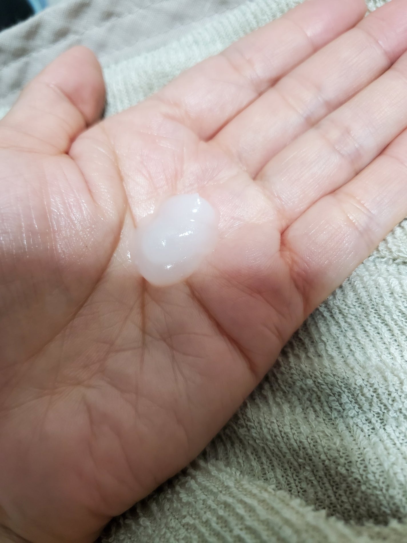 エッセンシャル プレミアム うるりジェリーミルク/エッセンシャル/ヘアミルクを使ったクチコミ(3枚目)