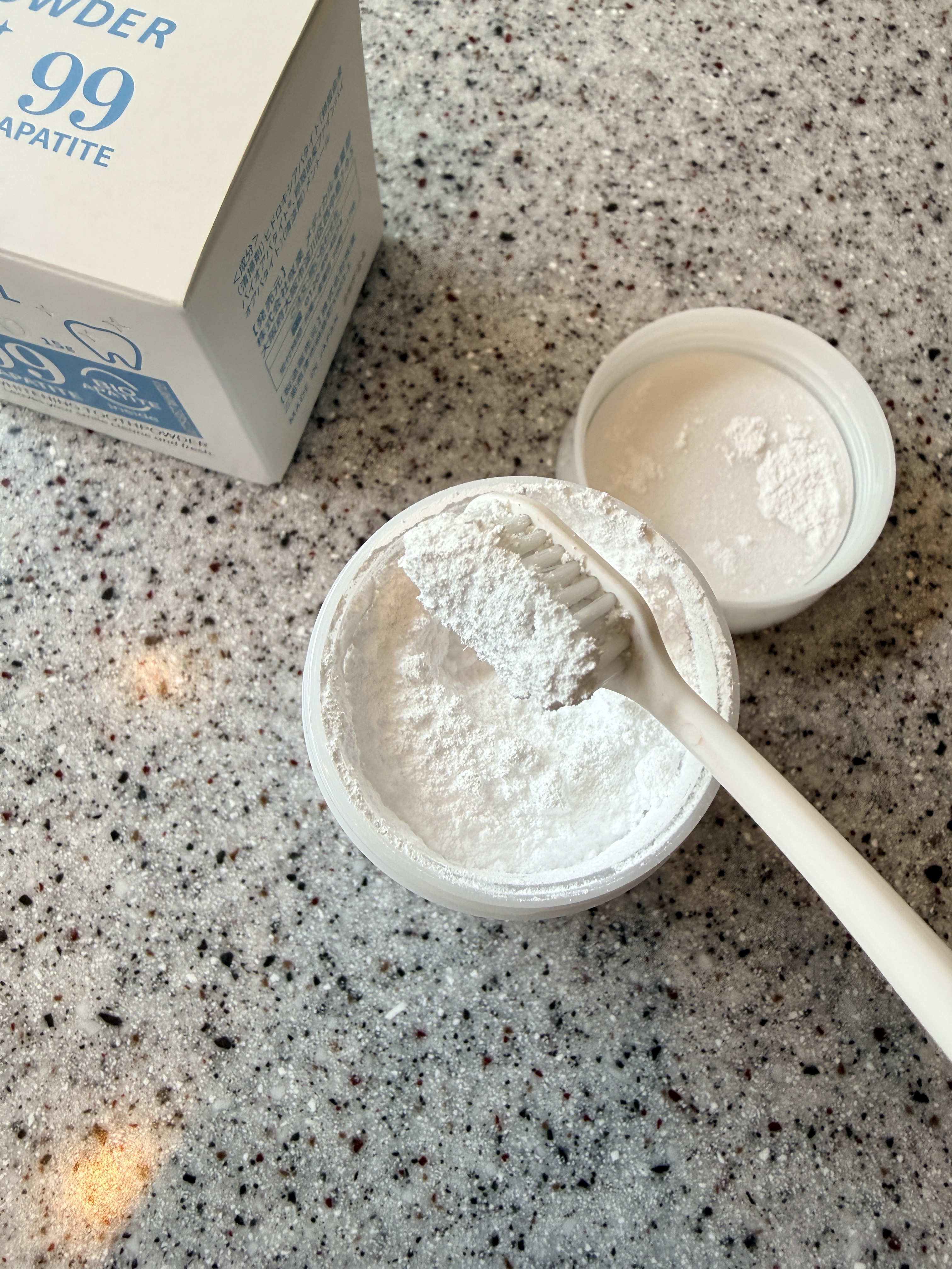 日本メディカル研究所 メディカルホワイトナノ99のクチコミ「
﻿審美歯科にはちょっと五月蝿い私。

オススメな粉歯磨き
"メディカルホワイトナノ99"
ご.....」（3枚目）