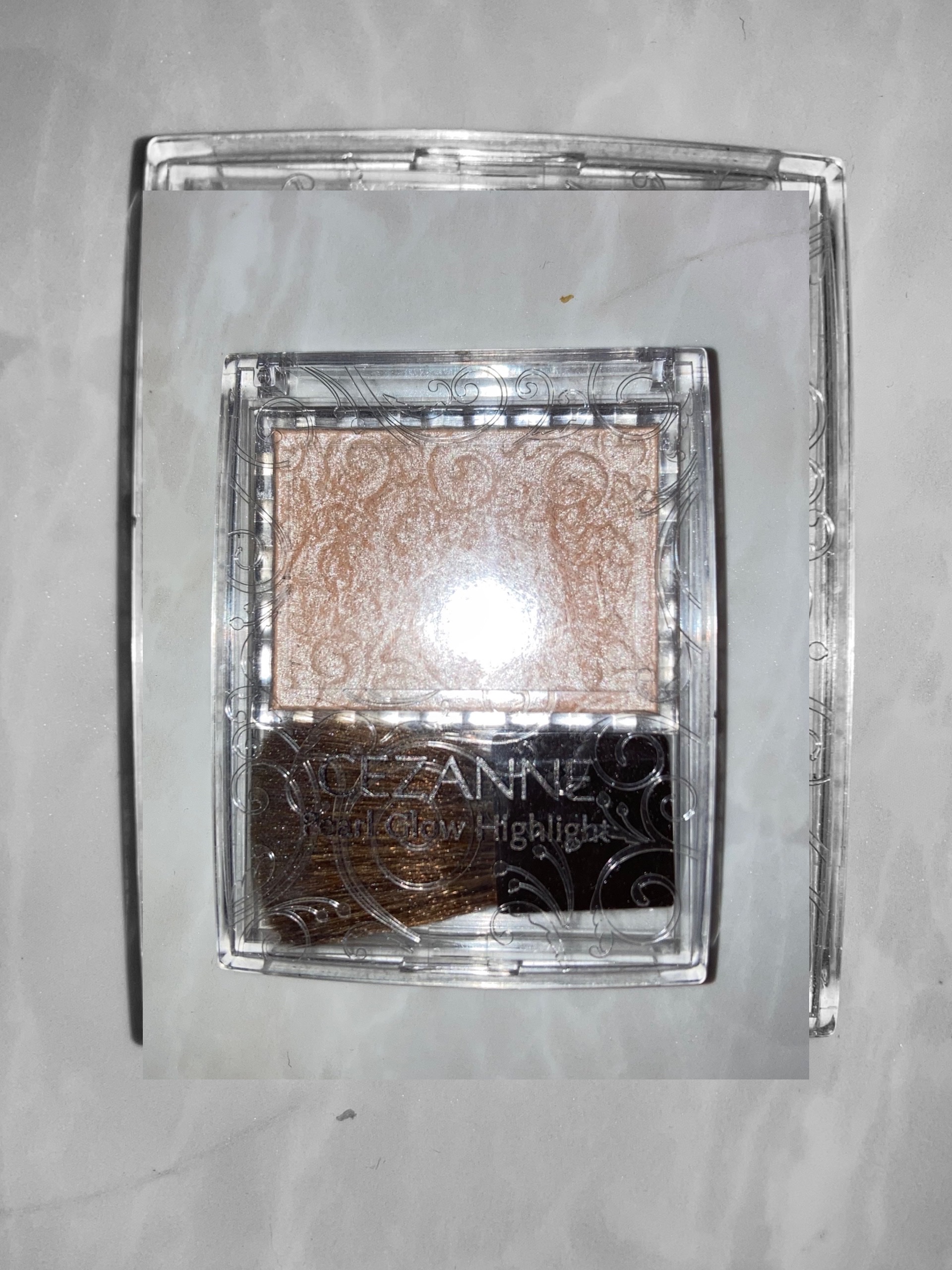 パールグロウハイライト/CEZANNE/パウダーハイライトを使ったクチコミ（1枚目）