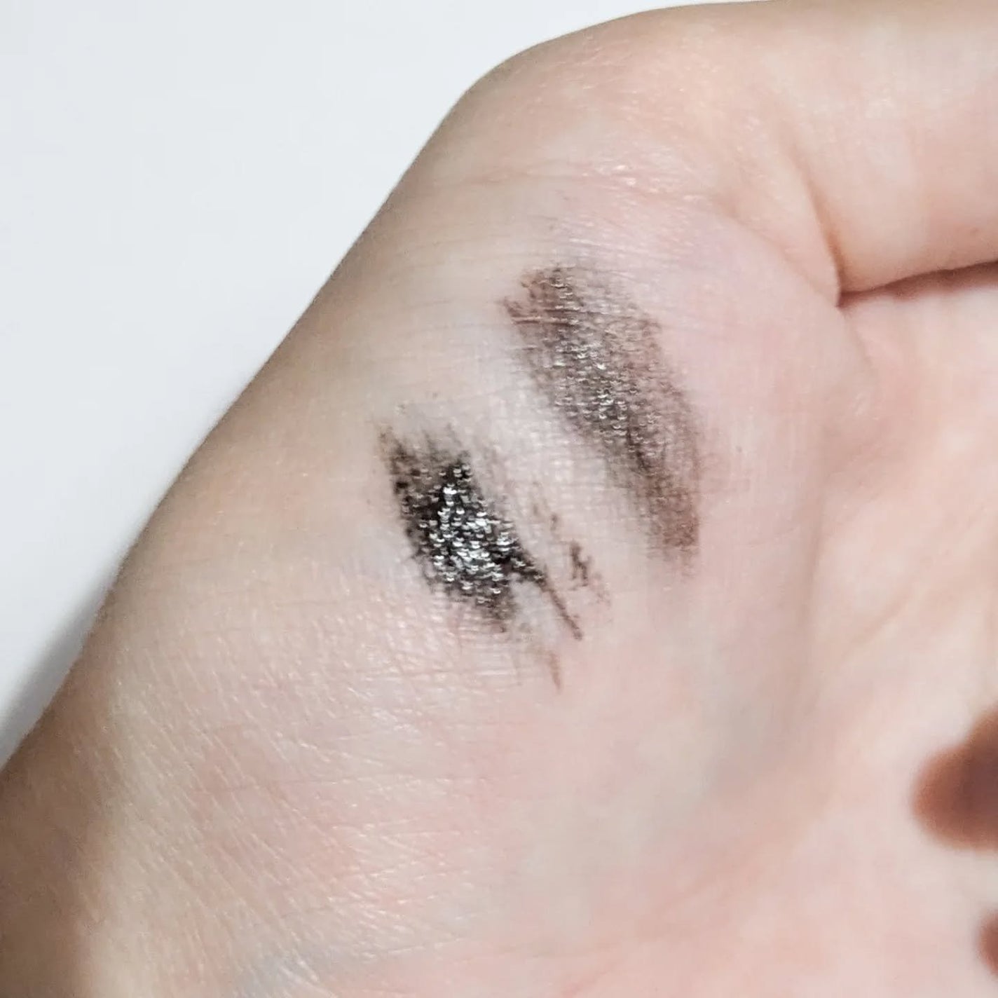 エアリーフィクシングカラー/CCAM BBAK/マスカラを使ったクチコミ(4枚目)