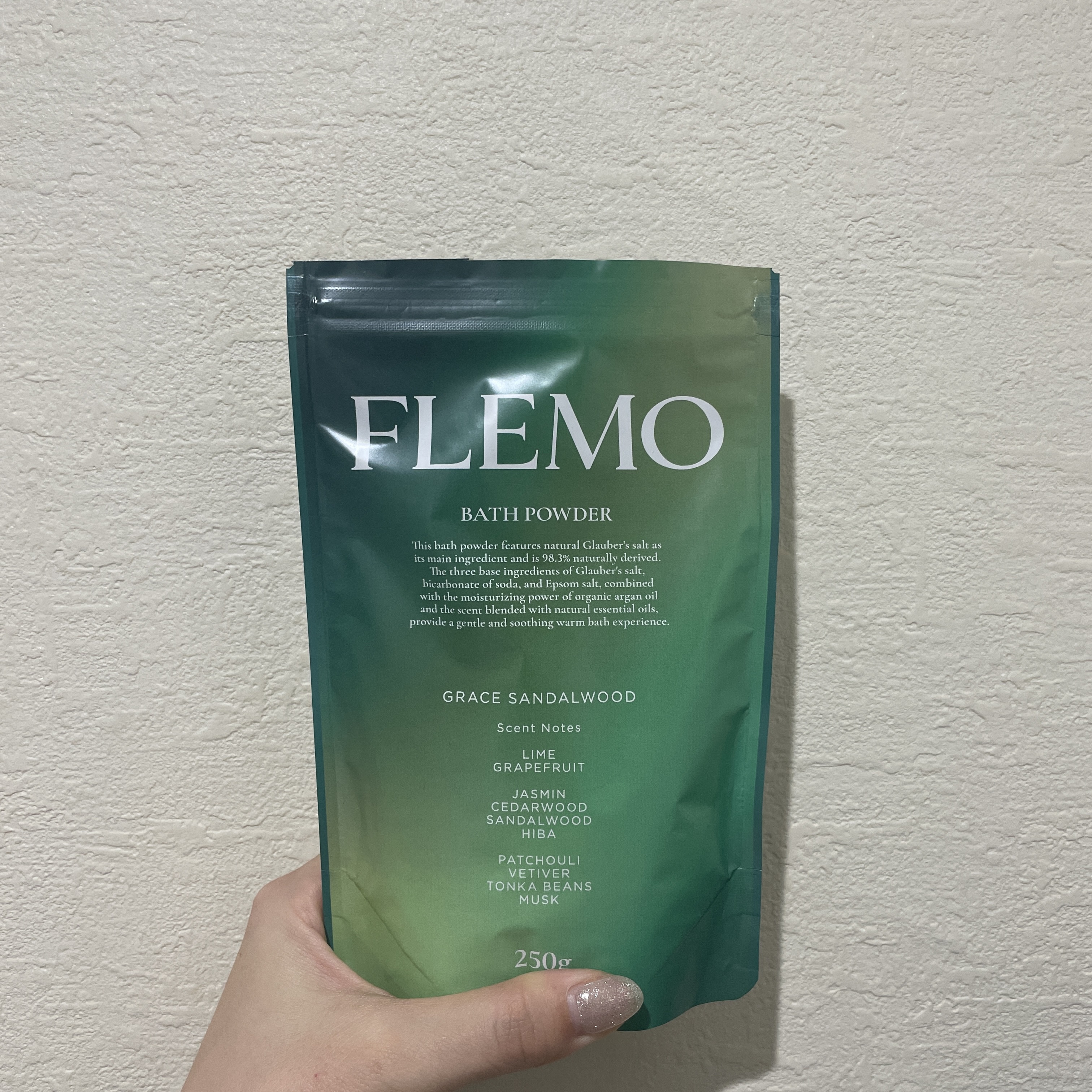 フレモ バスパウダー グレイスサンダルウッド/FLEMO/無機塩系入浴剤を使ったクチコミ（1枚目）