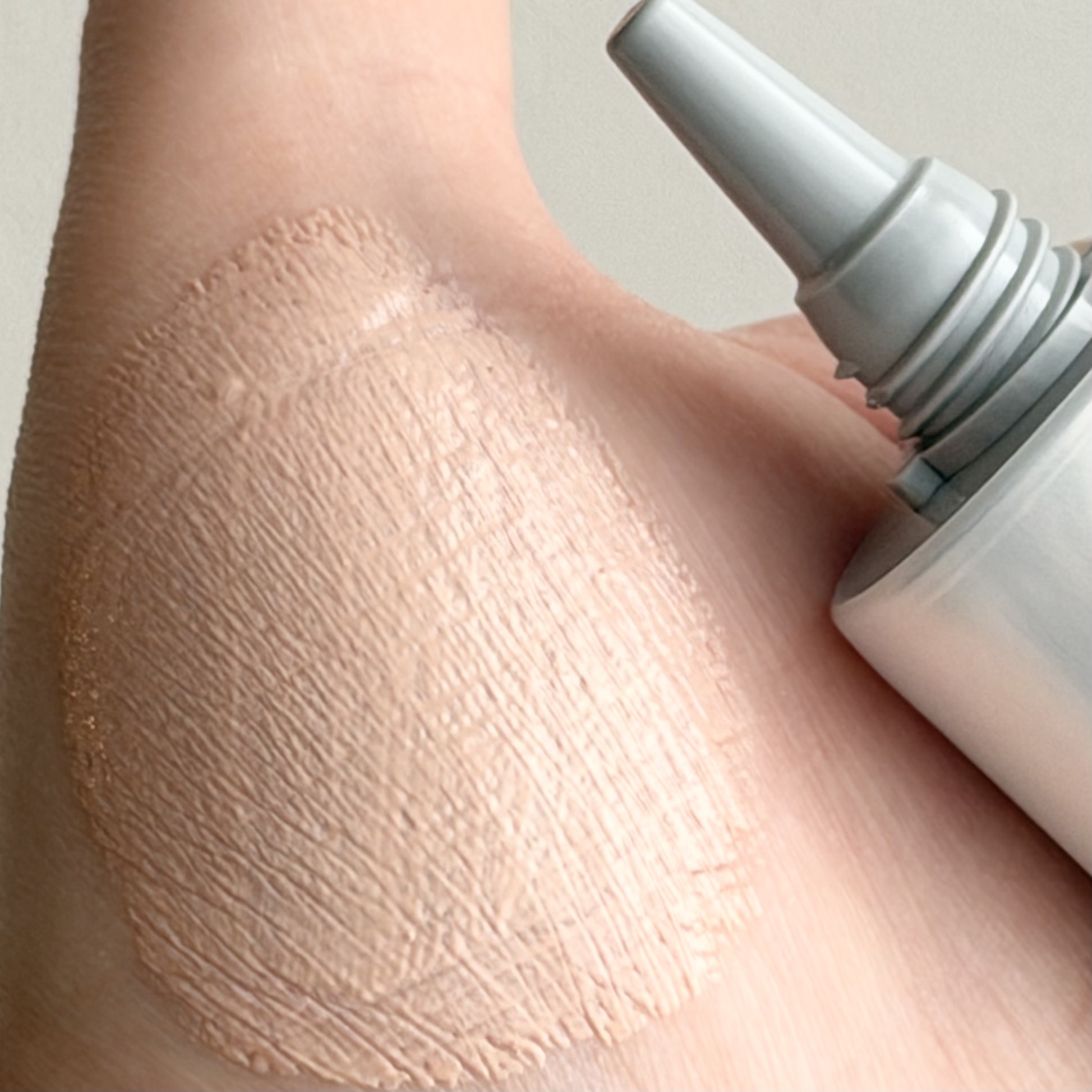 アズミー センシティブ ピタモイスチュアUVベース/Asmy/化粧下地を使ったクチコミ（2枚目）