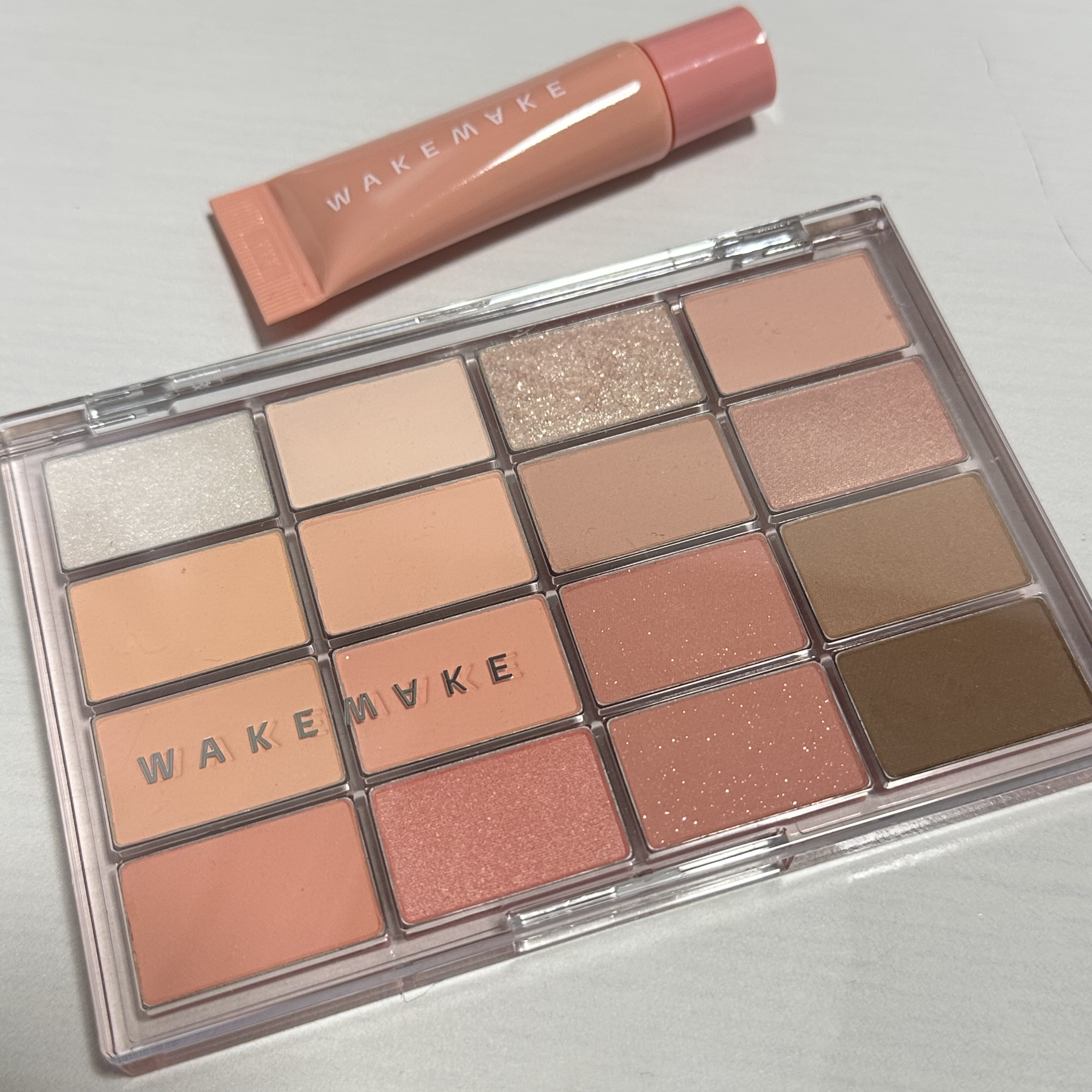 ソフトブラーリングアイパレット/wakemake/アイシャドウパレットを使ったクチコミ（1枚目）