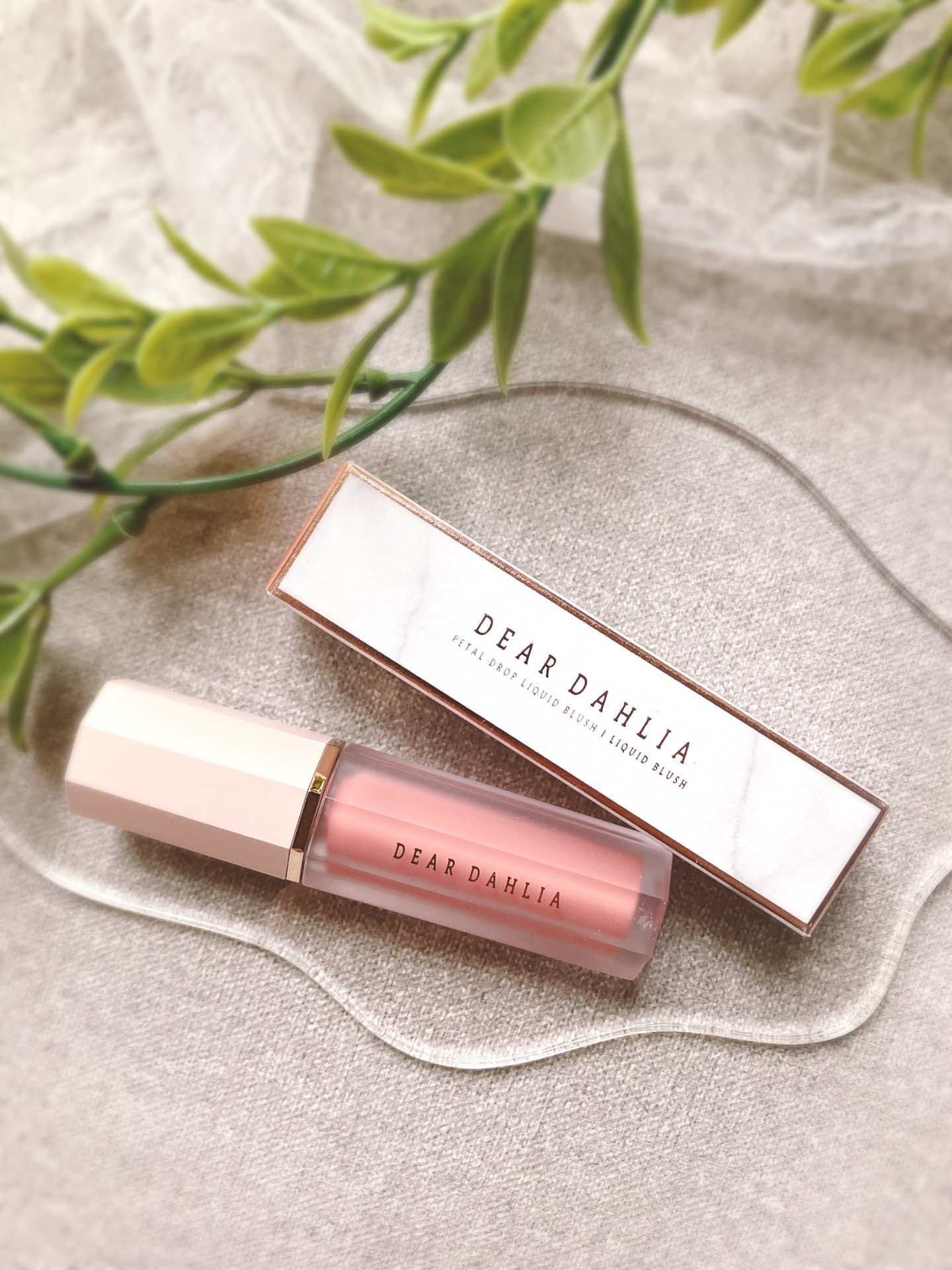ペタルドロップリキッドブラッシャー/DEAR DAHLIA/リキッドチークを使ったクチコミ（1枚目）