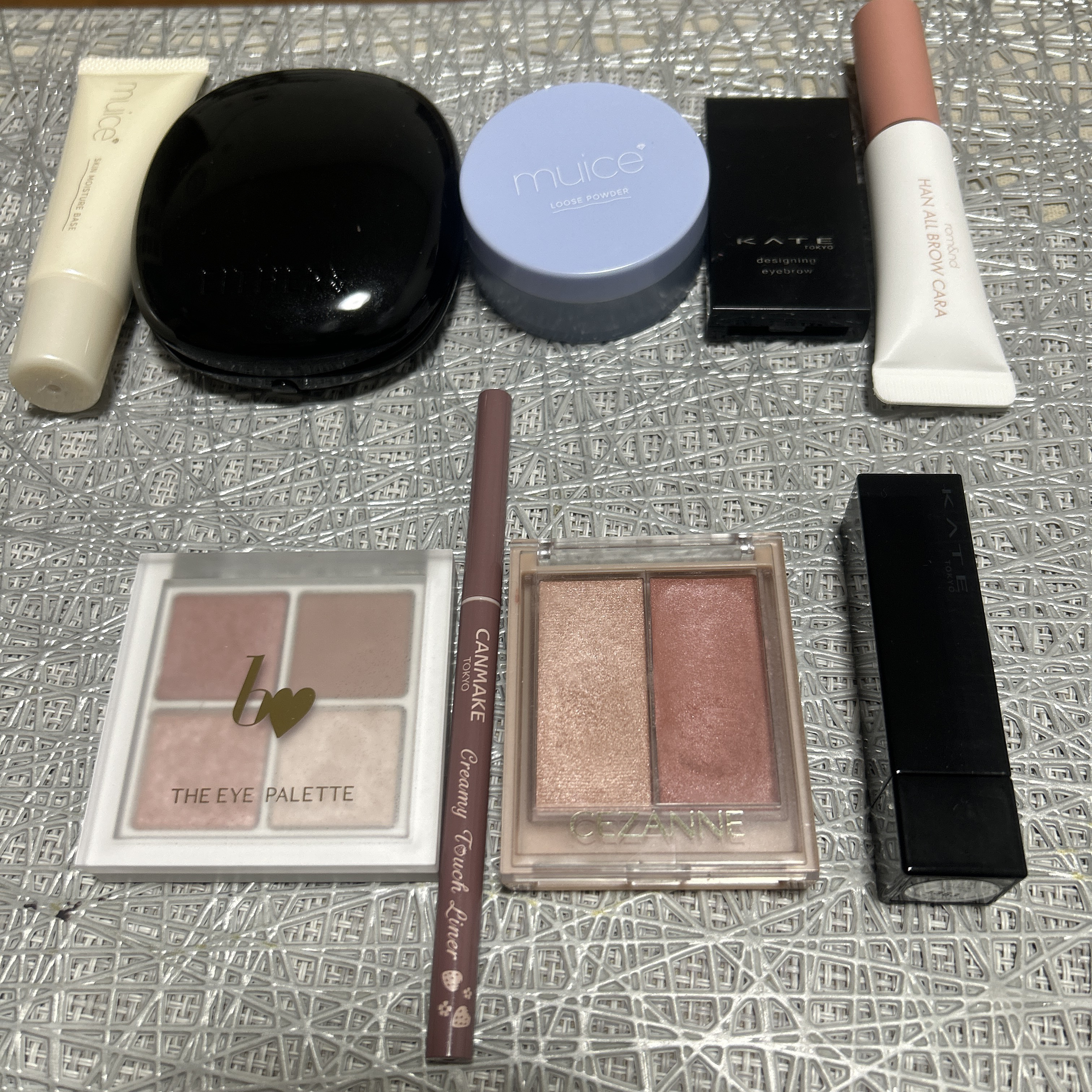 ケイト デザイニングアイブロウ3D/KATE/パウダーアイブロウを使ったクチコミ（1枚目）