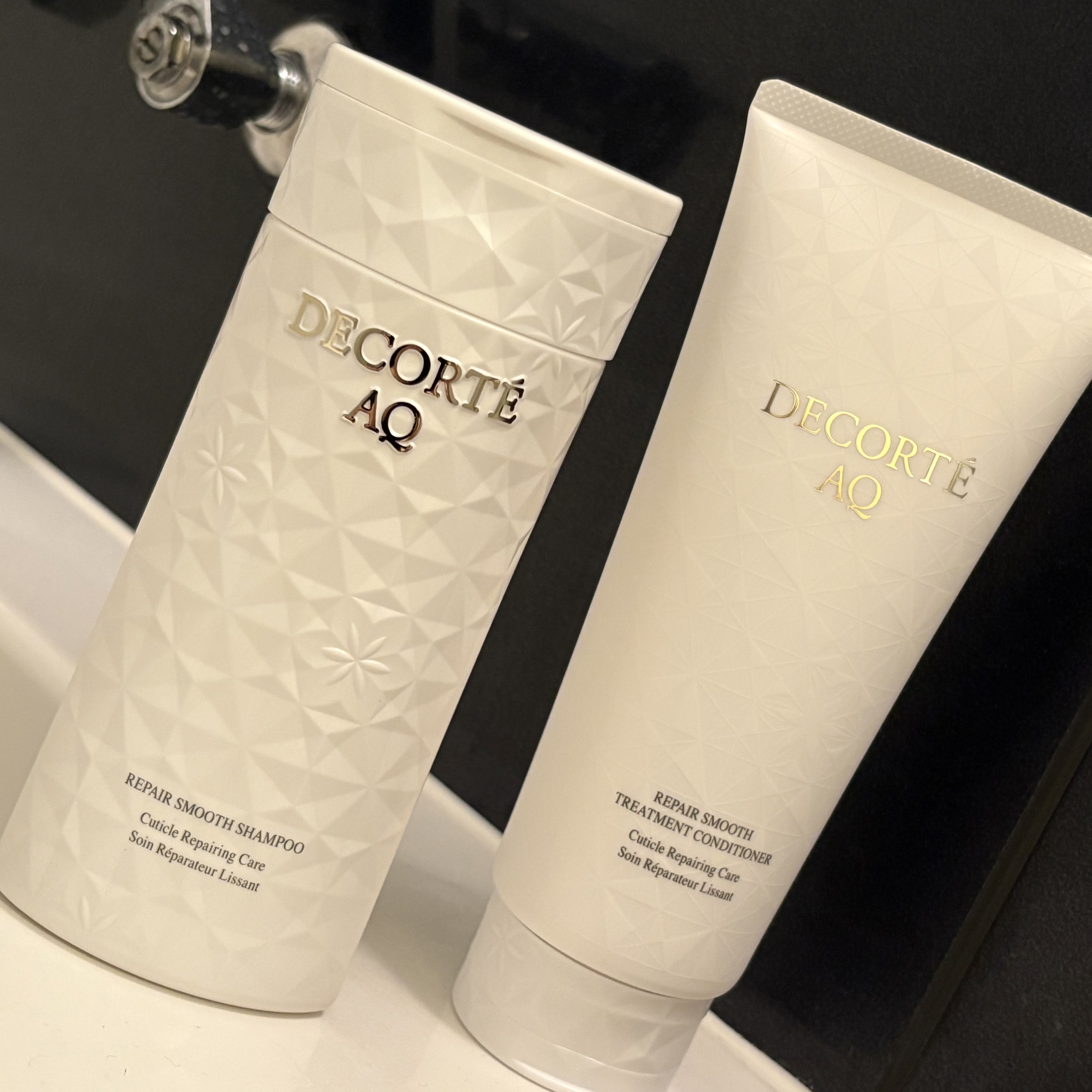 AQ リペア スムース シャンプー/トリートメント コンディショナー