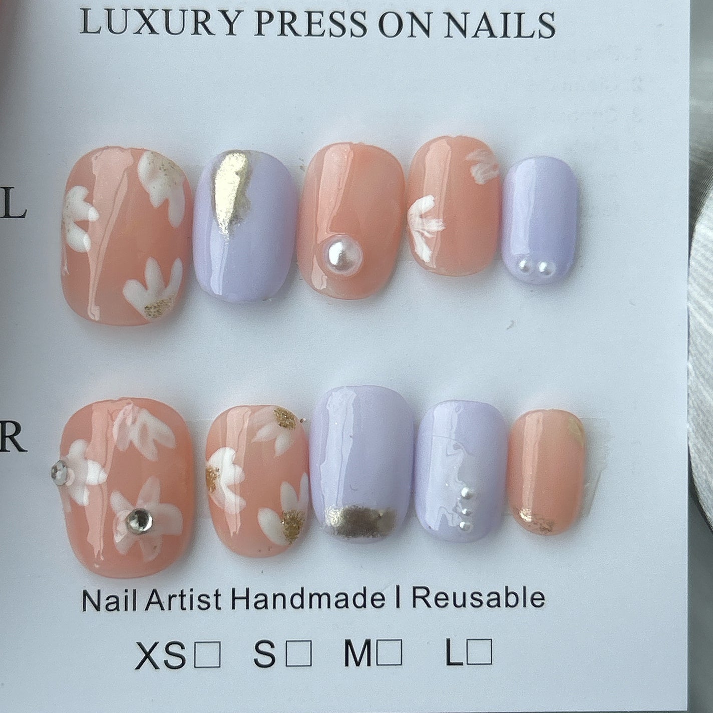 nail_c_tip フォロバ on LIPS 「◻︎独学セルフネイル◻︎チビ爪でも出来るネイル◻︎プチプラ10..」(2枚目)