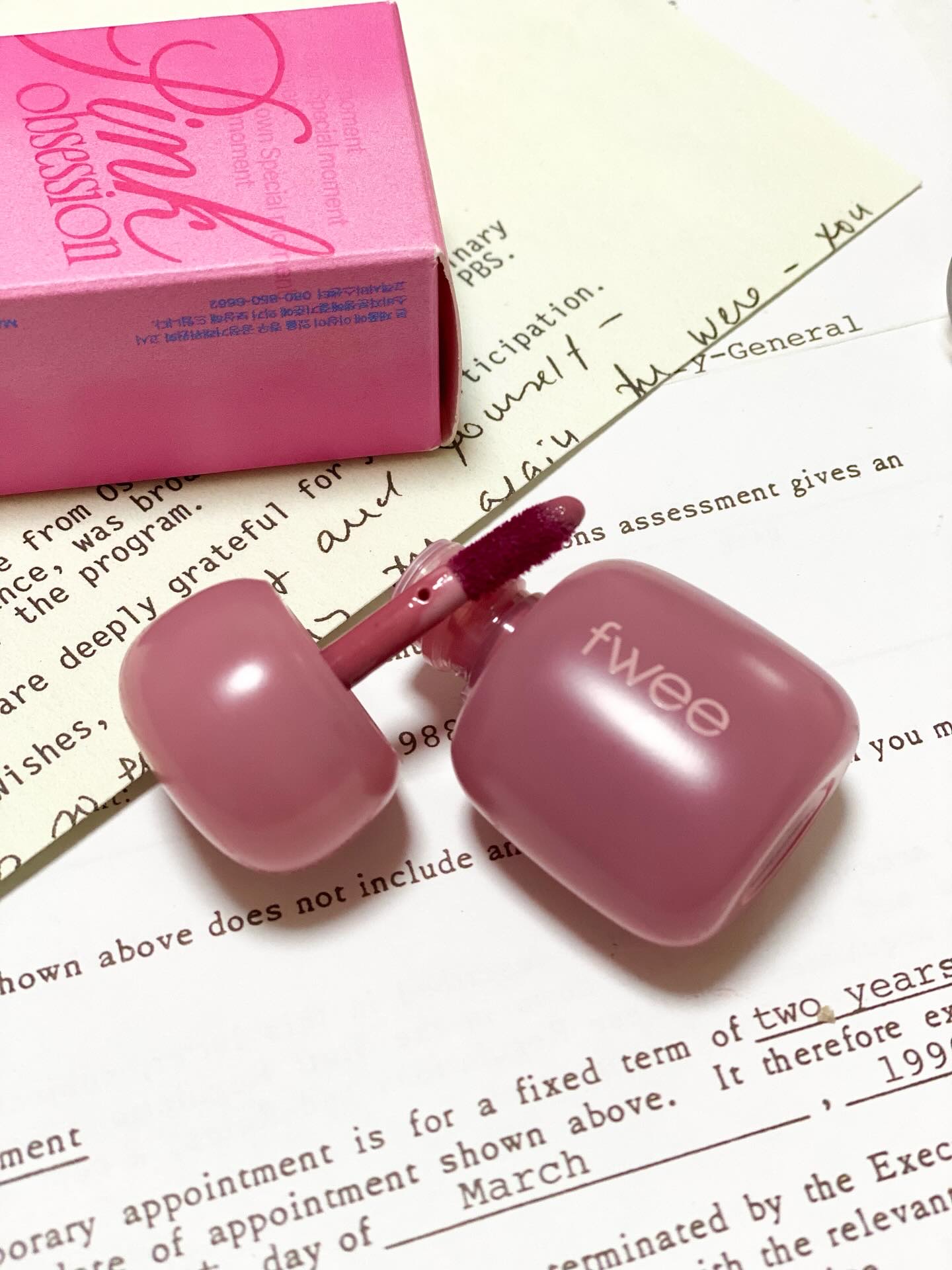 フィー ピンクオブセッションステイフィットティント/fwee/リップティントを使ったクチコミ（1枚目）