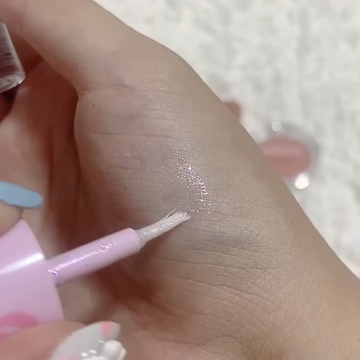 ミニュム バブグリッター 02 ひとめぼれのベイビーピンク/minum/グリッターを使ったクチコミ（2枚目）