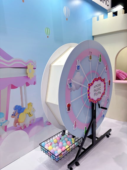 ããð§žãã©ãã100 on LIPS ãMEGACOSMELAND2025ã«ãæåŸ
ããã ããŸããðä»å¹Ž..ãïŒ7æç®ïŒ