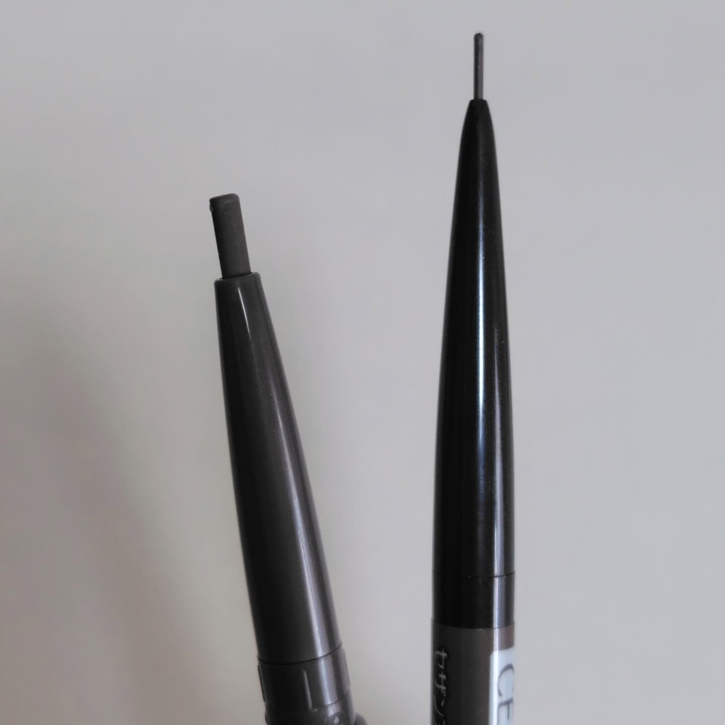 ブラシ付きアイブロウ繰り出し/CEZANNE/アイブロウペンシルを使ったクチコミ（3枚目）