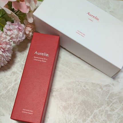 Aurelie. オレリー モイストオイルインクレンジングウォーターのクチコミ「毛穴・角栓の汚れを落としてクリアな肌に導くクレンジングです。
今回はコットンも一緒にいただき.....」(1枚目)