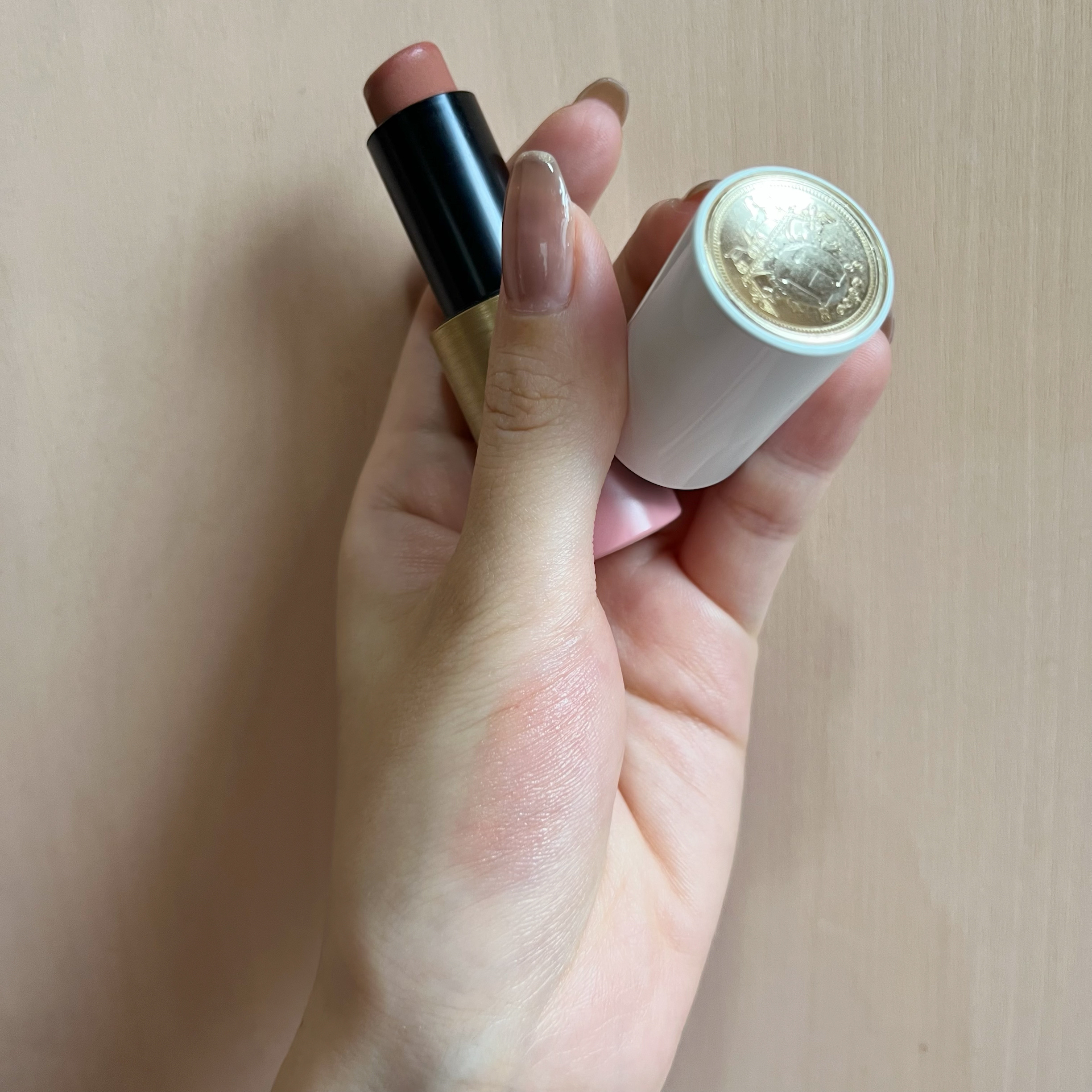 試してみた】ラ ブーシュ•ルージュ La Bouche Rougeの人気色