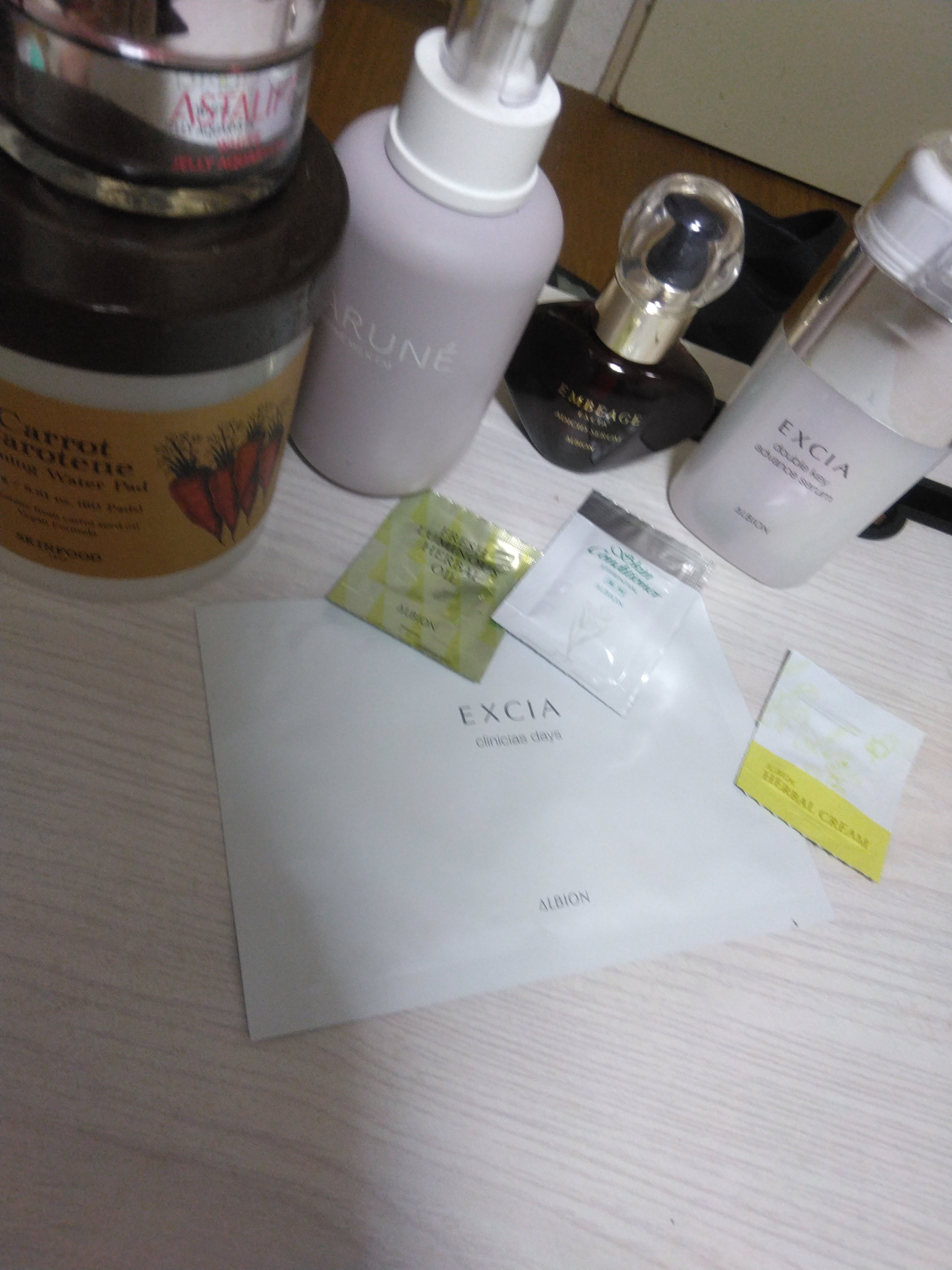 アルビオン ハーバルクリーム/ALBION/フェイスクリームを使ったクチコミ（1枚目）