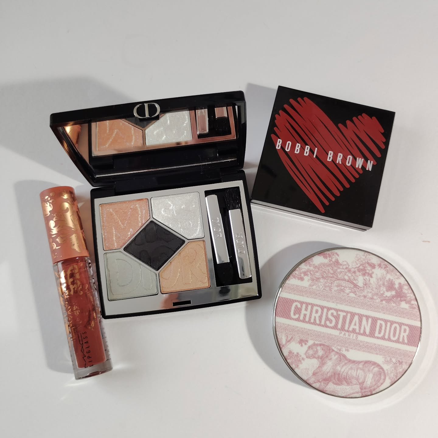 ディオールショウ サンク クルール（ミス ディオール コレクション 限定品） 931 ボールド ブラック/Dior/アイシャドウを使ったクチコミ（1枚目）