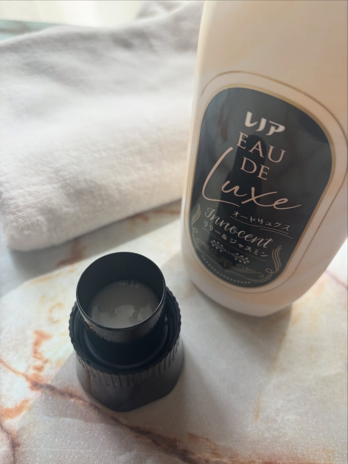 レノア オードリュクス　イノセント リリー＆ジャスミンの香り/レノア/柔軟剤を使ったクチコミ（2枚目）