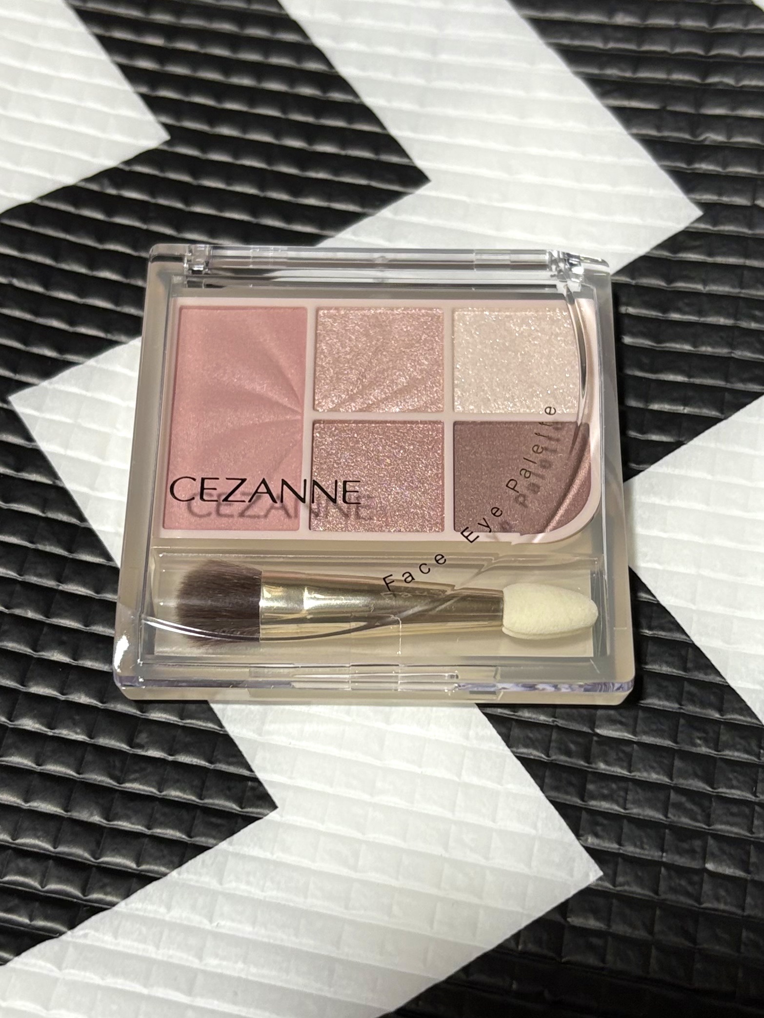 フェイスアイパレット/CEZANNE/アイシャドウを使ったクチコミ（2枚目）