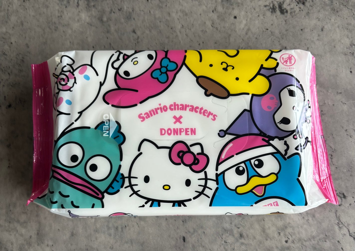 ぷぅぴぃ《紫コス部💜💗》 on LIPS 「ドンキホーテで赤ちゃんのおしりふきを友達にもらったー🛍サンリオ..」(1枚目)