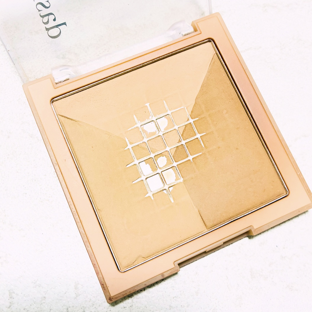 🌈 PRなしのガチレビュー！使い方＆推しポイント

私は肌質が「ニュートラル肌（ブルベとイエベの中間）」って診断されてて、メイクもイエベ寄り・ブルベ寄りを使い分けることが多いけど、シェーディングは共用ポーチに入れて両方で使い回ししてる。
