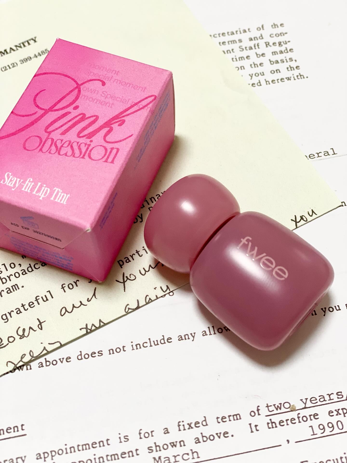 フィー ピンクオブセッションステイフィットティント/fwee/リップティントを使ったクチコミ（2枚目）