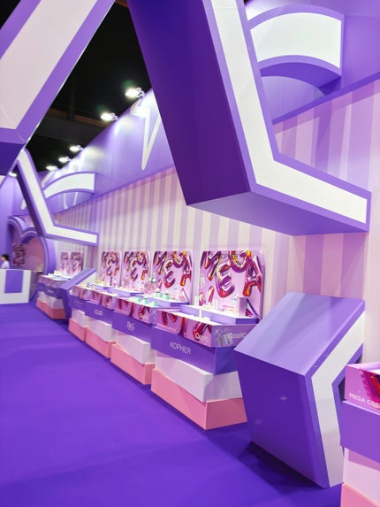 ããð§žãã©ãã100 on LIPS ãMEGACOSMELAND2025ã«ãæåŸ
ããã ããŸããðä»å¹Ž..ãïŒ8æç®ïŒ