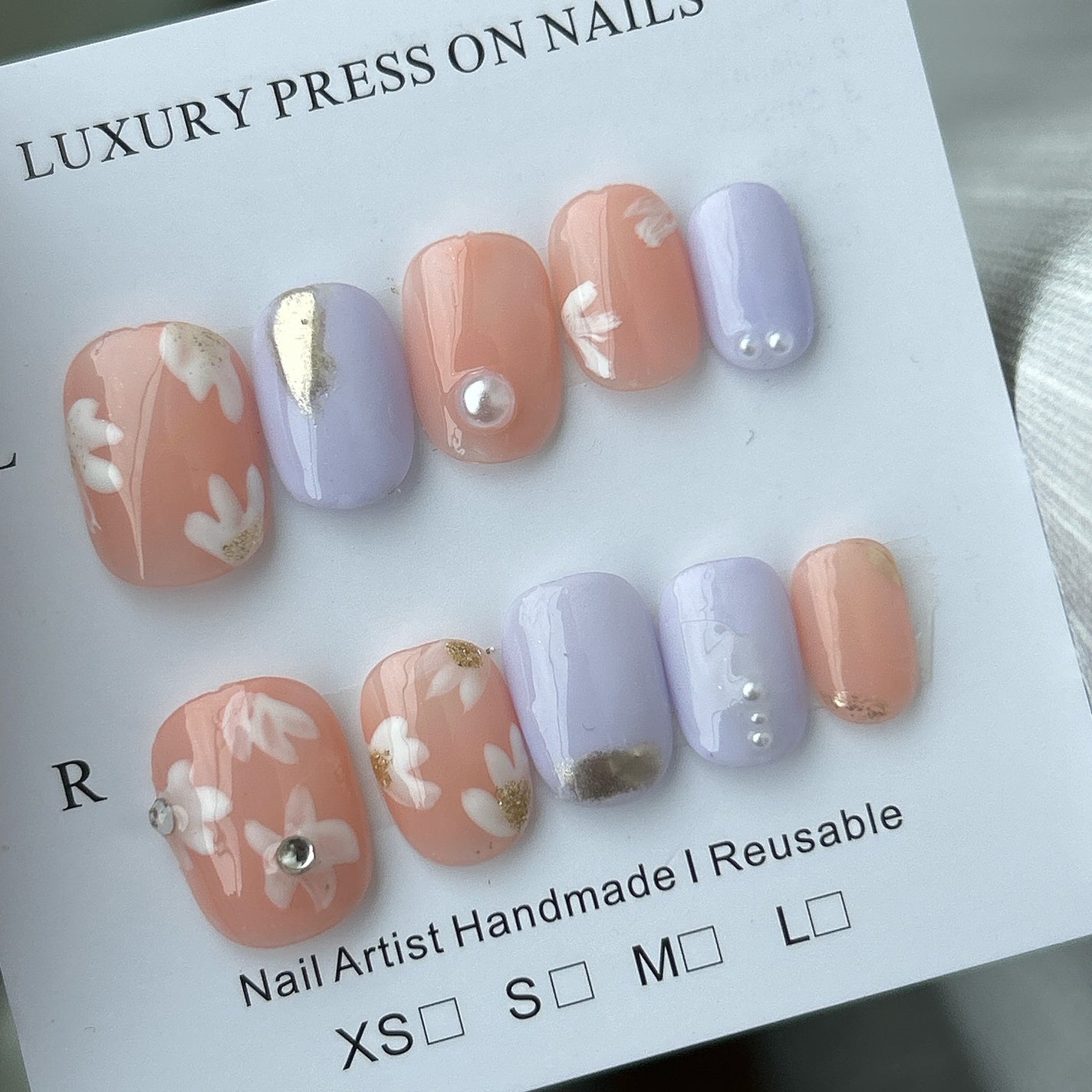 nail_c_tip フォロバ on LIPS 「◻︎独学セルフネイル◻︎チビ爪でも出来るネイル◻︎プチプラ10..」(1枚目)