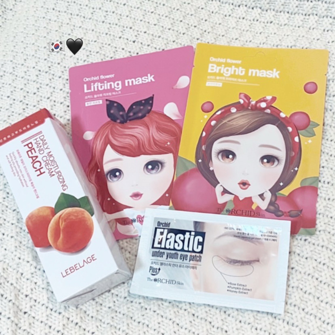 
最近頂いた韓国土産🇰🇷の
スキンケアアイテムたちを紹介します💐

💗 Orchid flower Lifting mask
しっかりフィットして、お肌を引き上げるような感覚が◎。翌朝のメイクノリが全然違うんです✨

💛 Orch