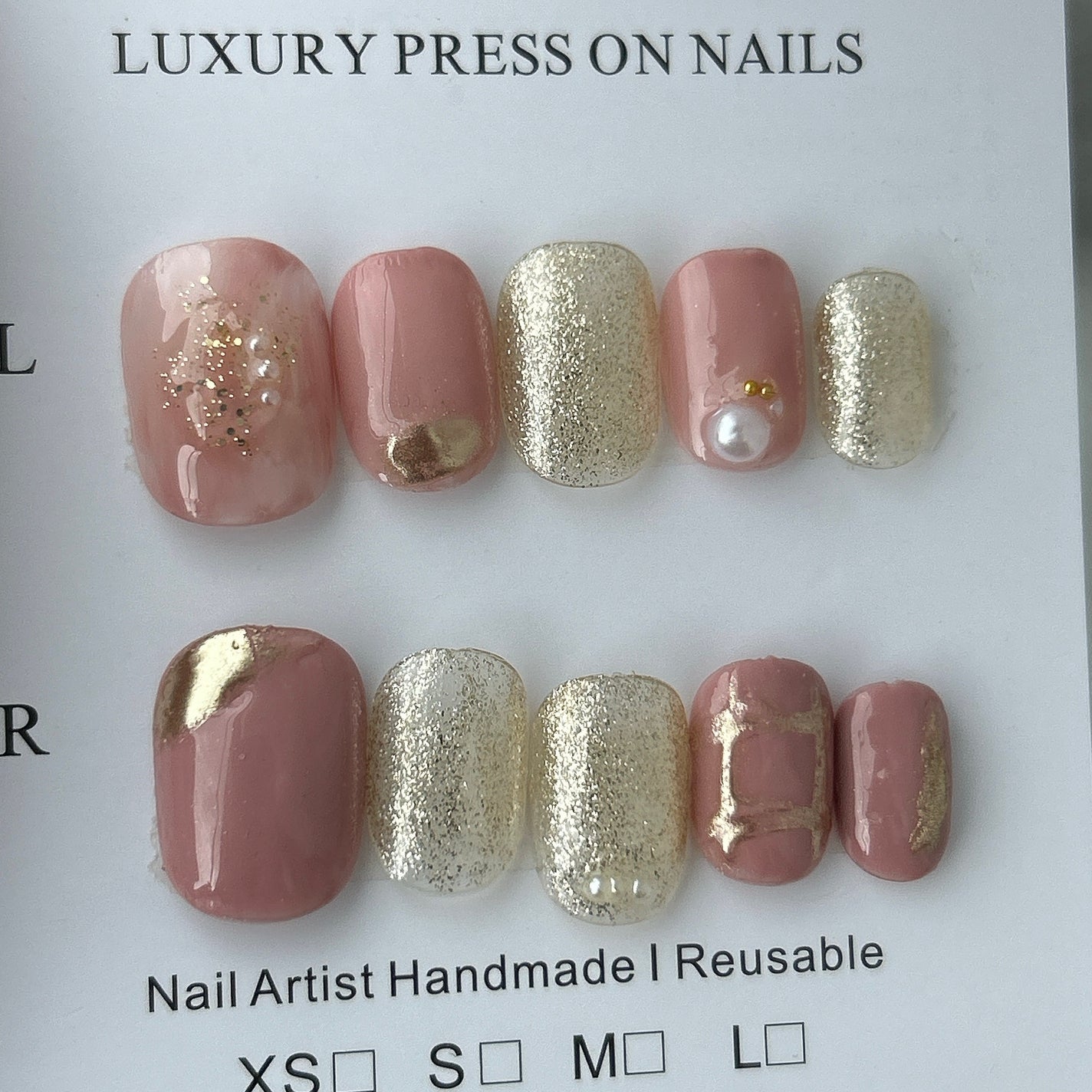 nail_c_tip フォロバ on LIPS 「◻︎独学セルフネイル◻︎チビ爪でも出来るネイル◻︎プチプラ10..」(1枚目)