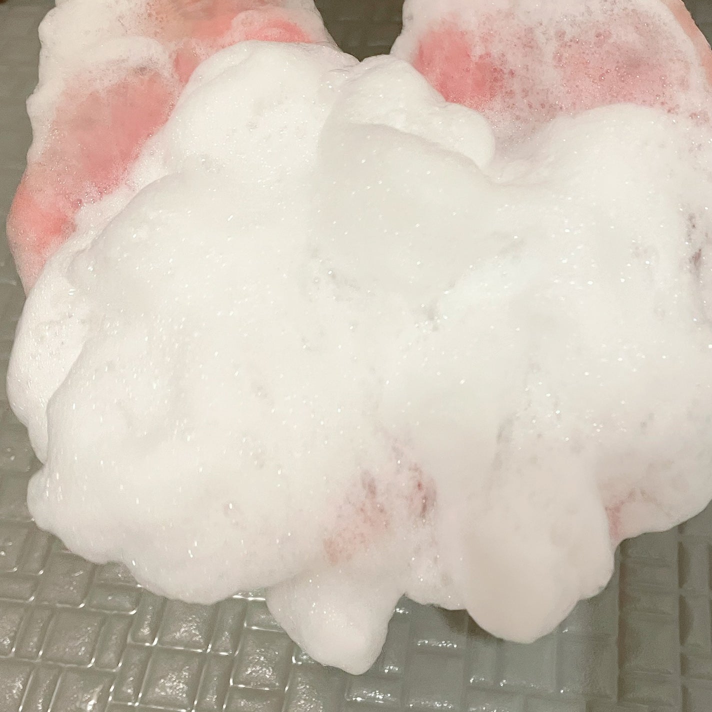 カインドネス+ ボディウォッシュ ビタミンC/BAYLIS&HARDING/ボディソープを使ったクチコミ(3枚目)