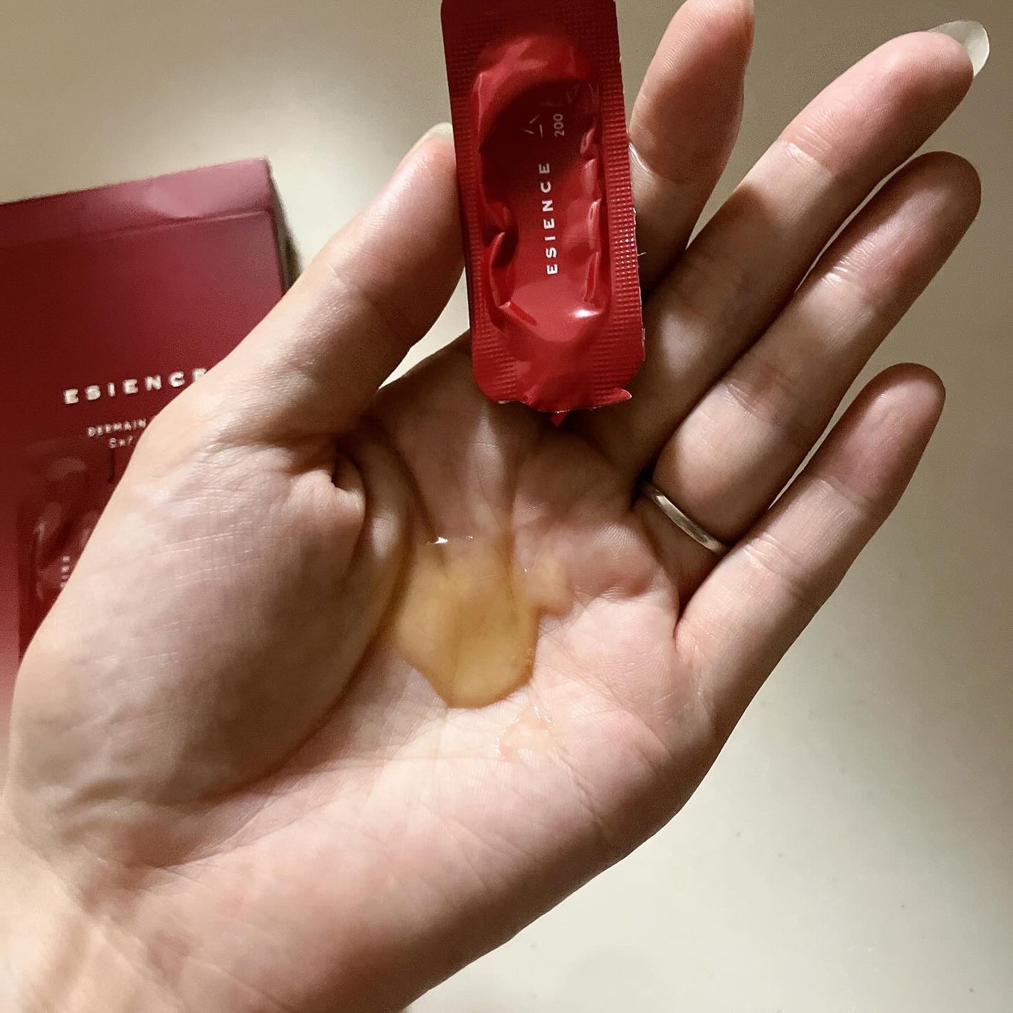 C×AZ ダーマインショット200/ESIENCE/美容液を使ったクチコミ(3枚目)