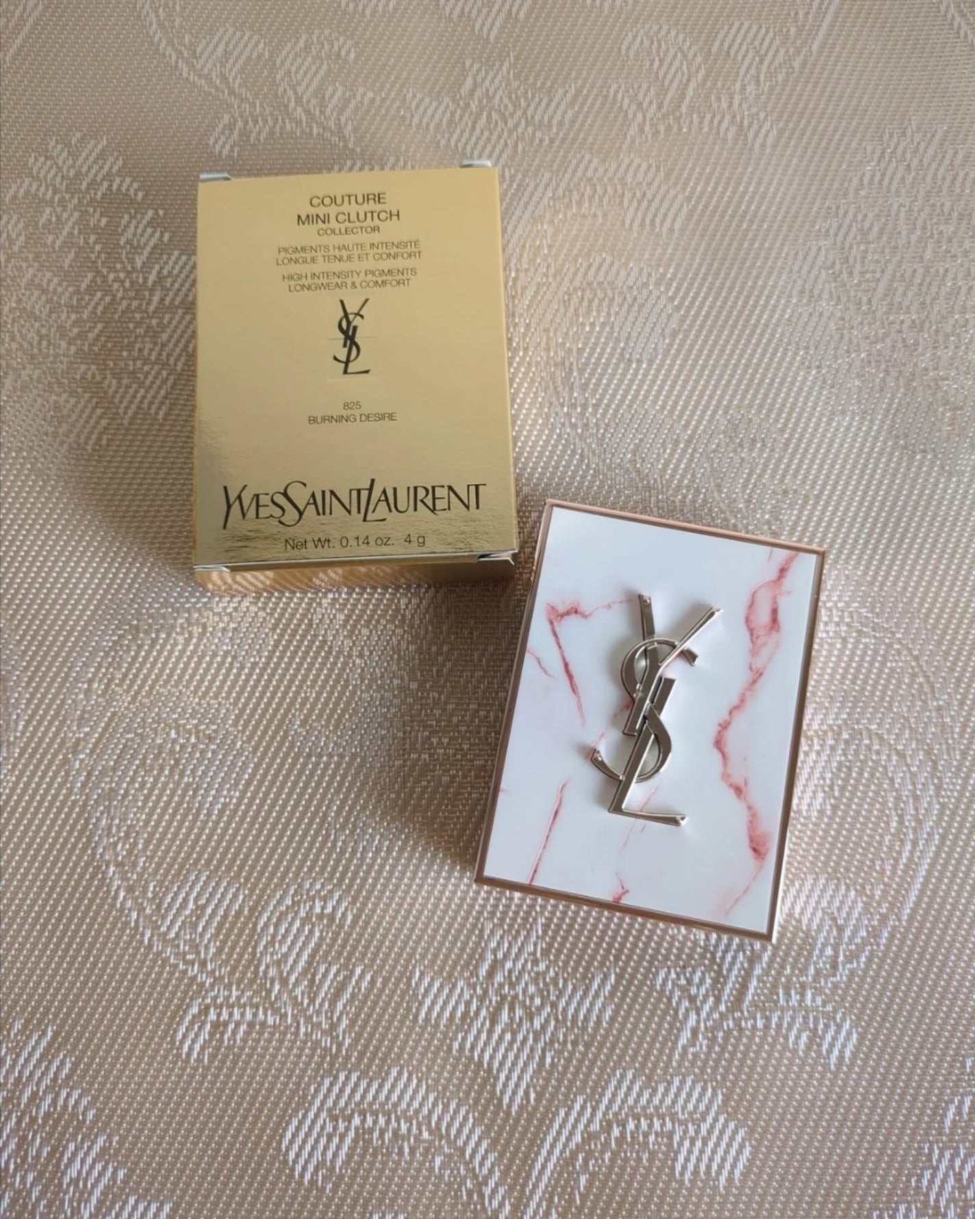 クチュール ミニ クラッチ/YVES SAINT LAURENT BEAUTE/アイシャドウパレットを使ったクチコミ(2枚目)